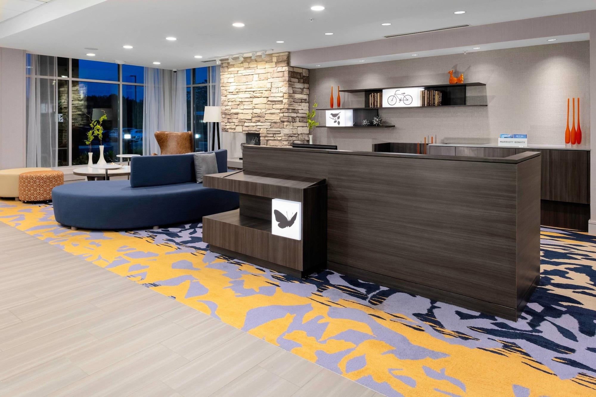 Vista Lobby Fairfield Inn & Suites by Marriott Charlotte Pineville