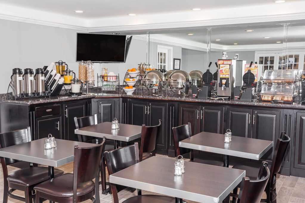 Restaurant Baymont by Wyndham Glenview