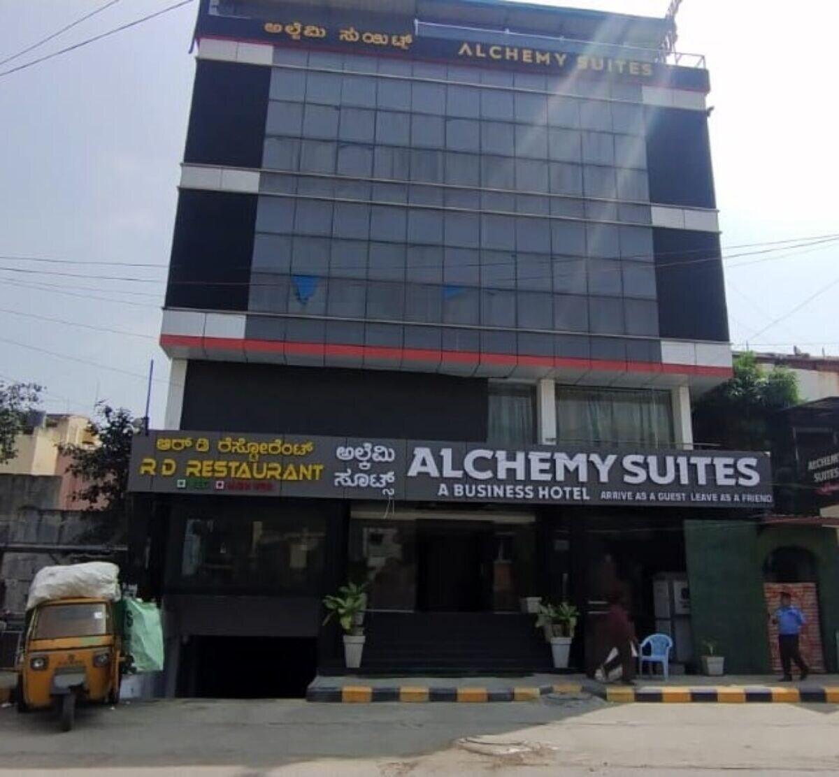 Varios Alchemy Suites Koramanagala
