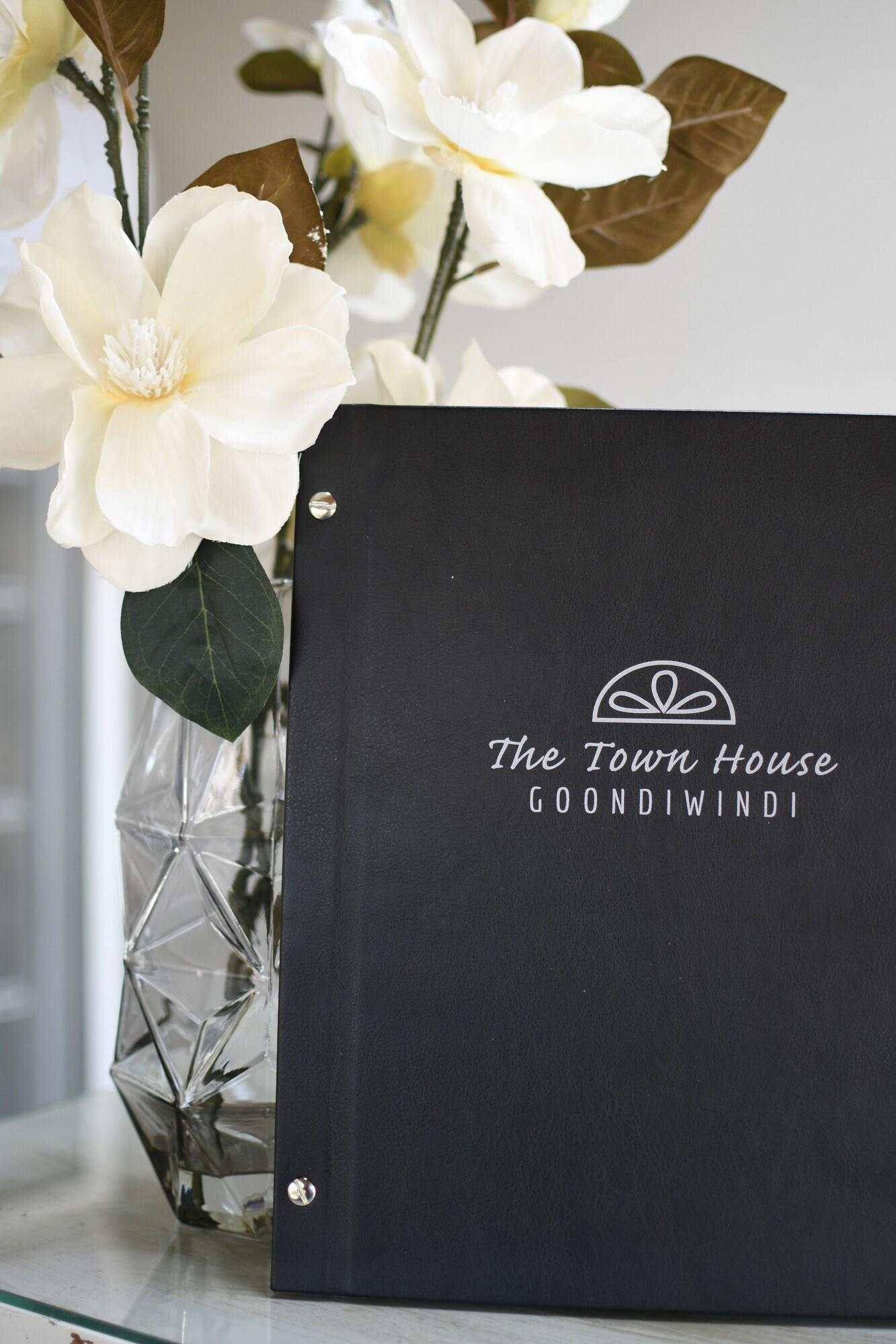 Vista Lobby The Town House Motor Inn