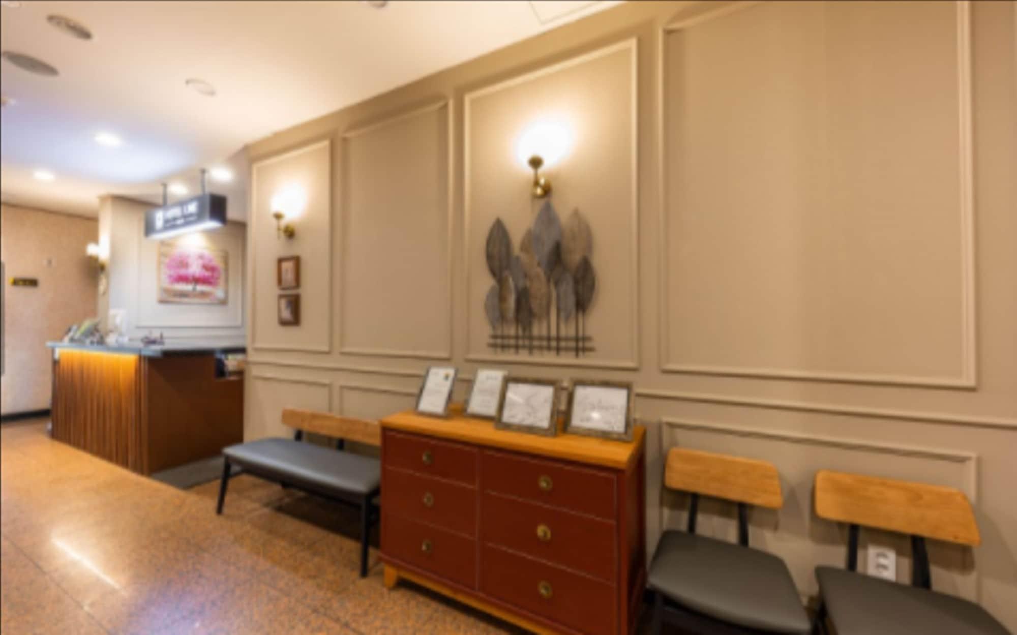 Vista Lobby Residence Hotel LINE