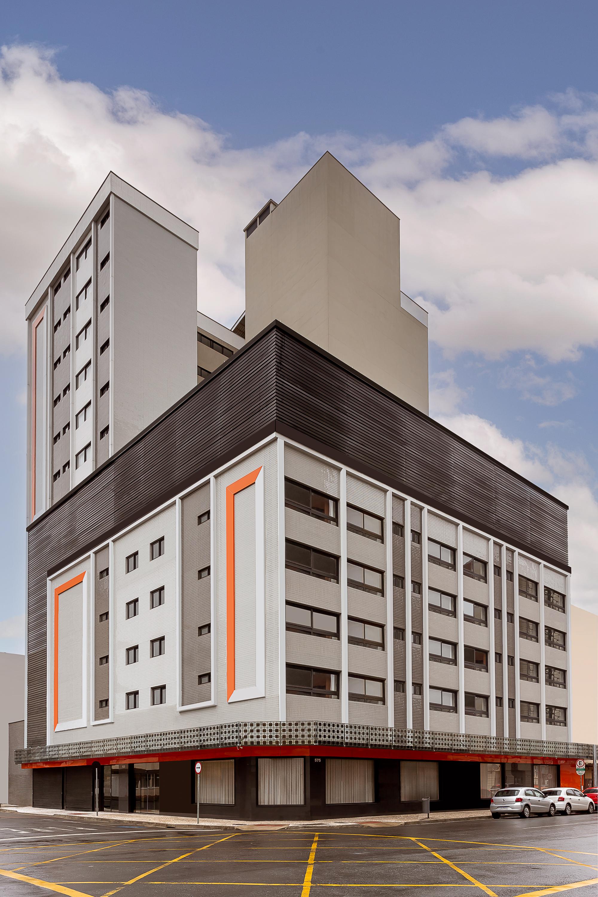 Vista Exterior Hotel Roochelle Convention by Nobile