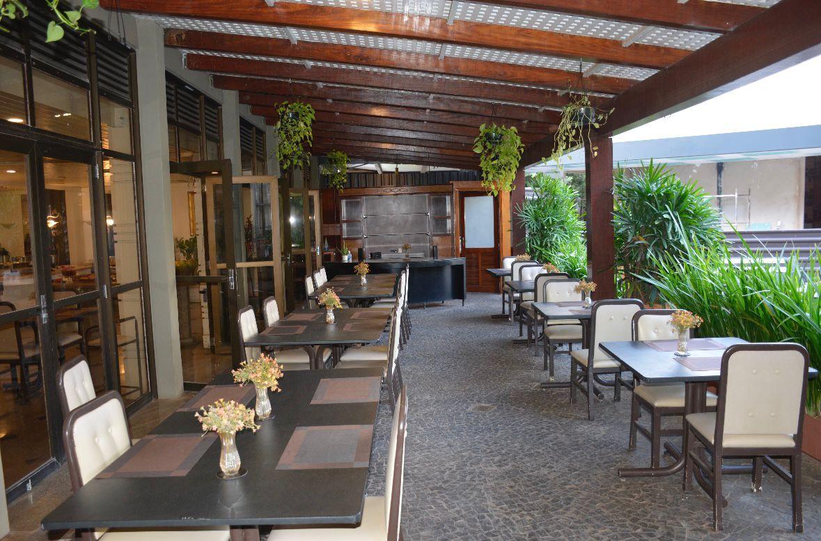 Restaurant Uberaba Hotel by Easy Hotéis