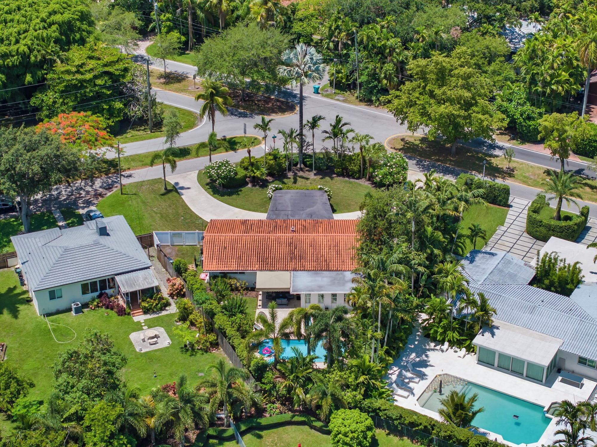 Comodidades del Alojamiento Miami Dream Home with Pool