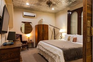 Alquiler Vacacional - Porch House W/Swim Spa/Pool &3 Big Screens To Enjoy