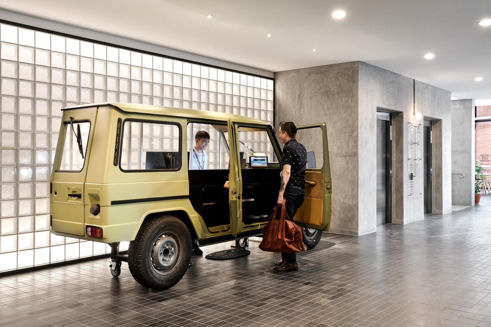 Vista Lobby Veriu Green Square