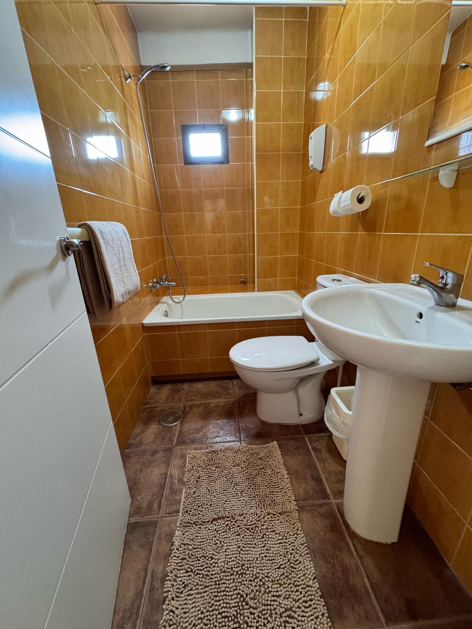 Equipamiento de Habitación Pensión Serramar