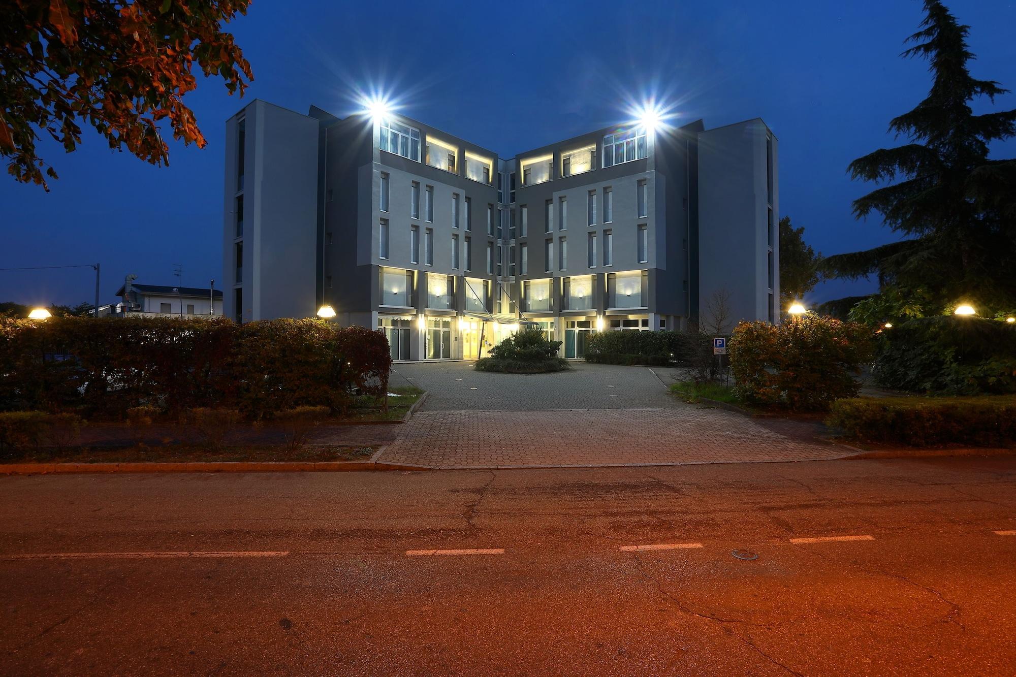 Vista Exterior Hotel Campus