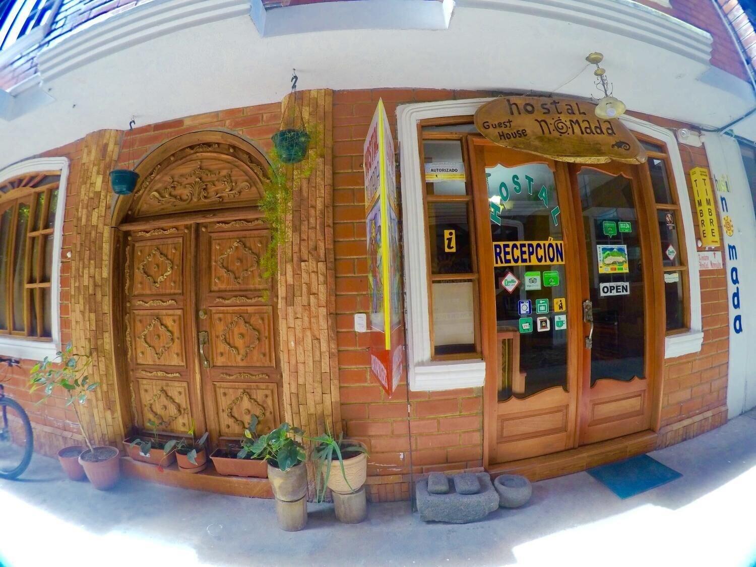 Vista Exterior Hostal Nomada - Hostel