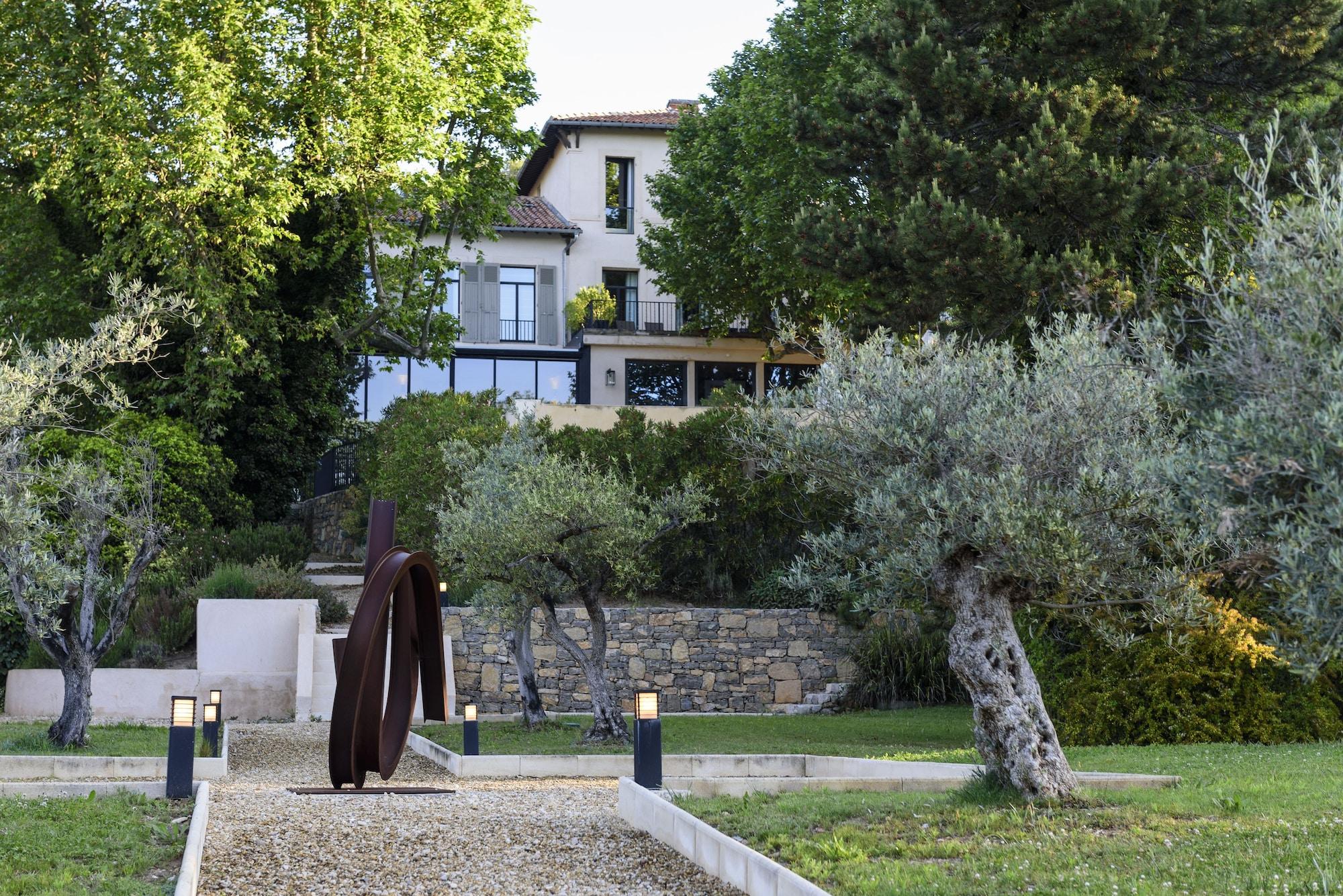 Vista Exterior Les Lodges Sainte-Victoire Hotel & Spa