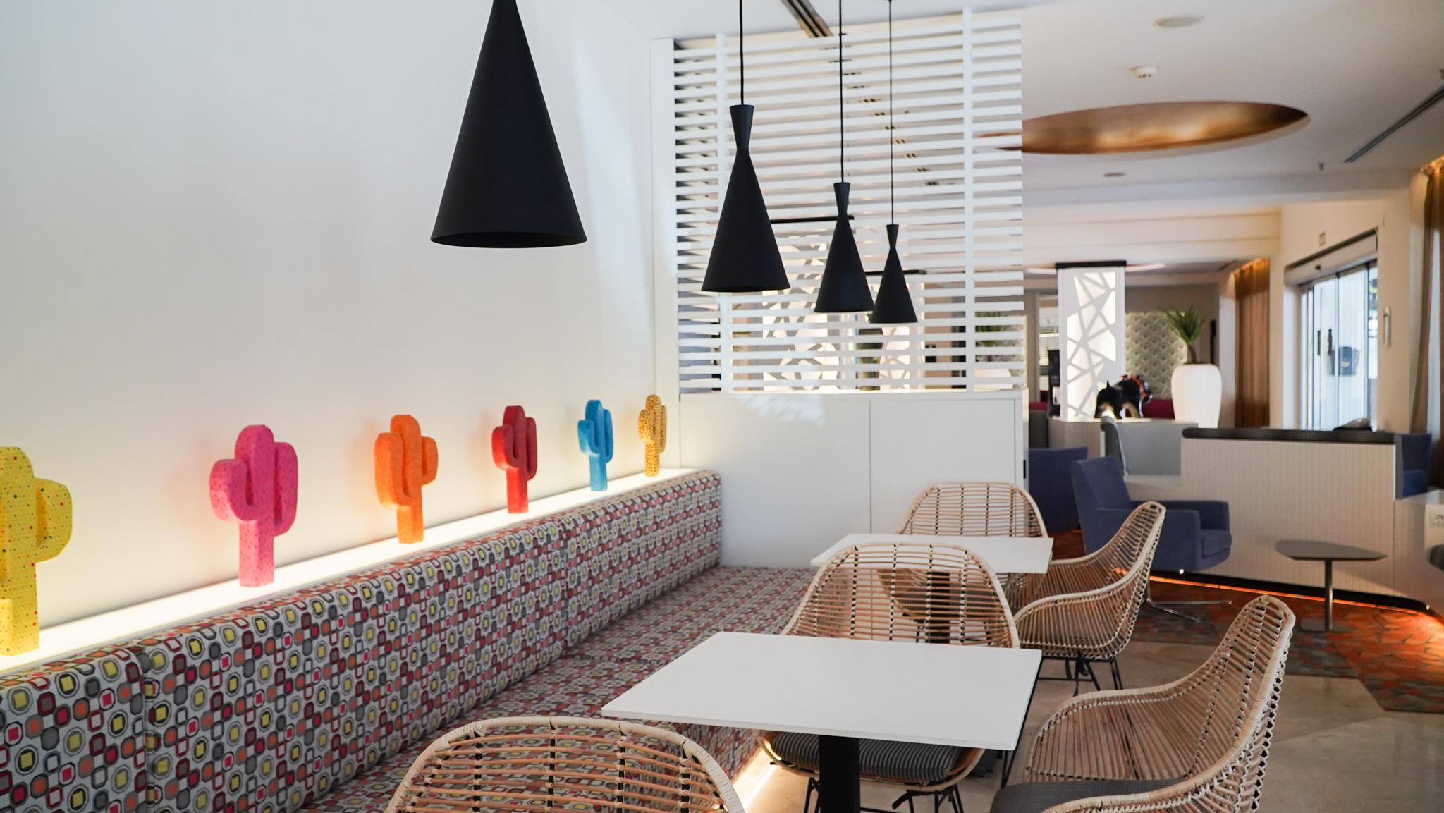 Bar/Salón Hotel Vértice Sevilla