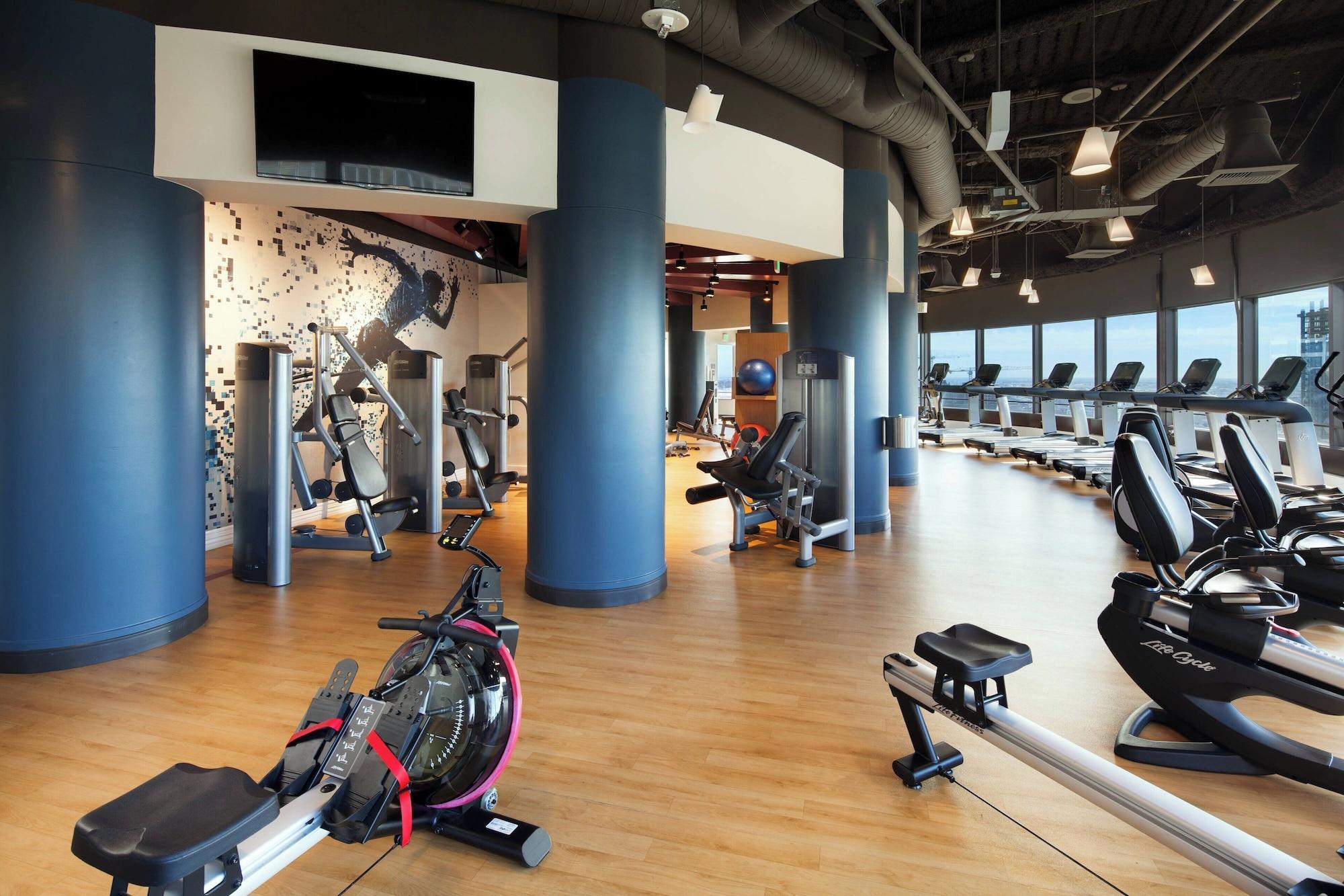 Gimnasio Sheraton Grand Los Angeles