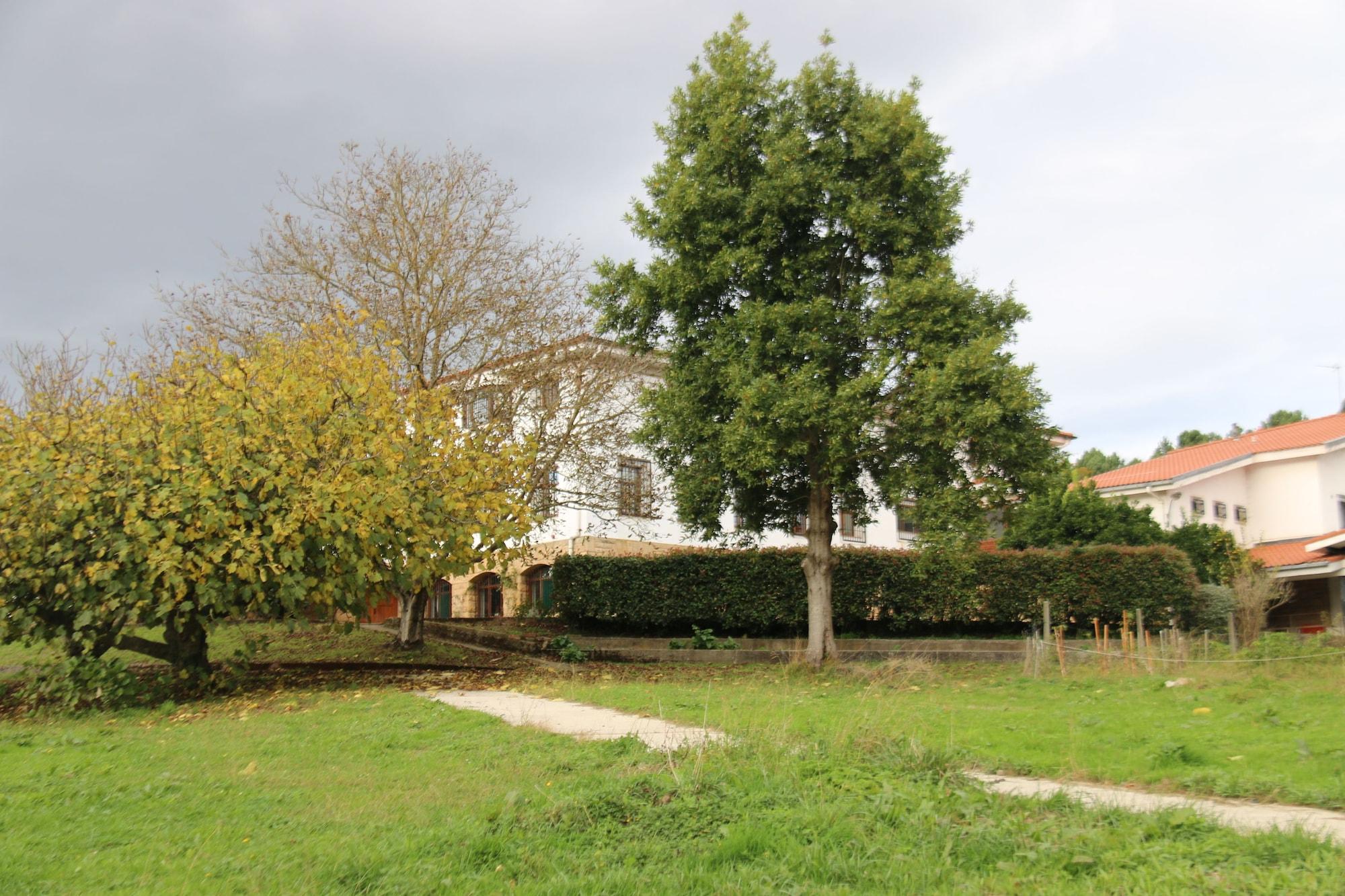 Vista Exterior Hospederia San Jose Monasterio de Santa Clara Derio