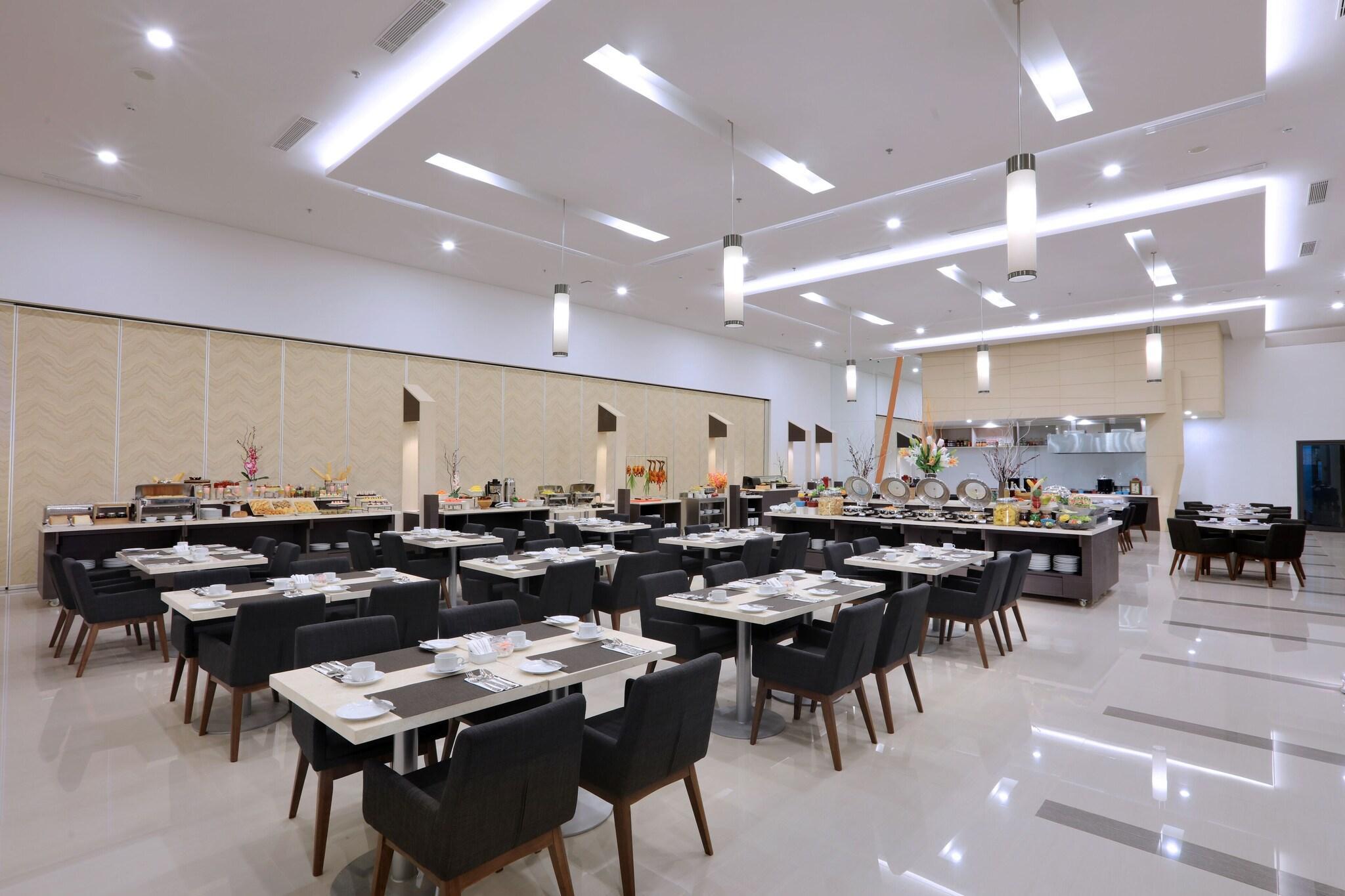 Restaurant Harper Palembang by ASTON