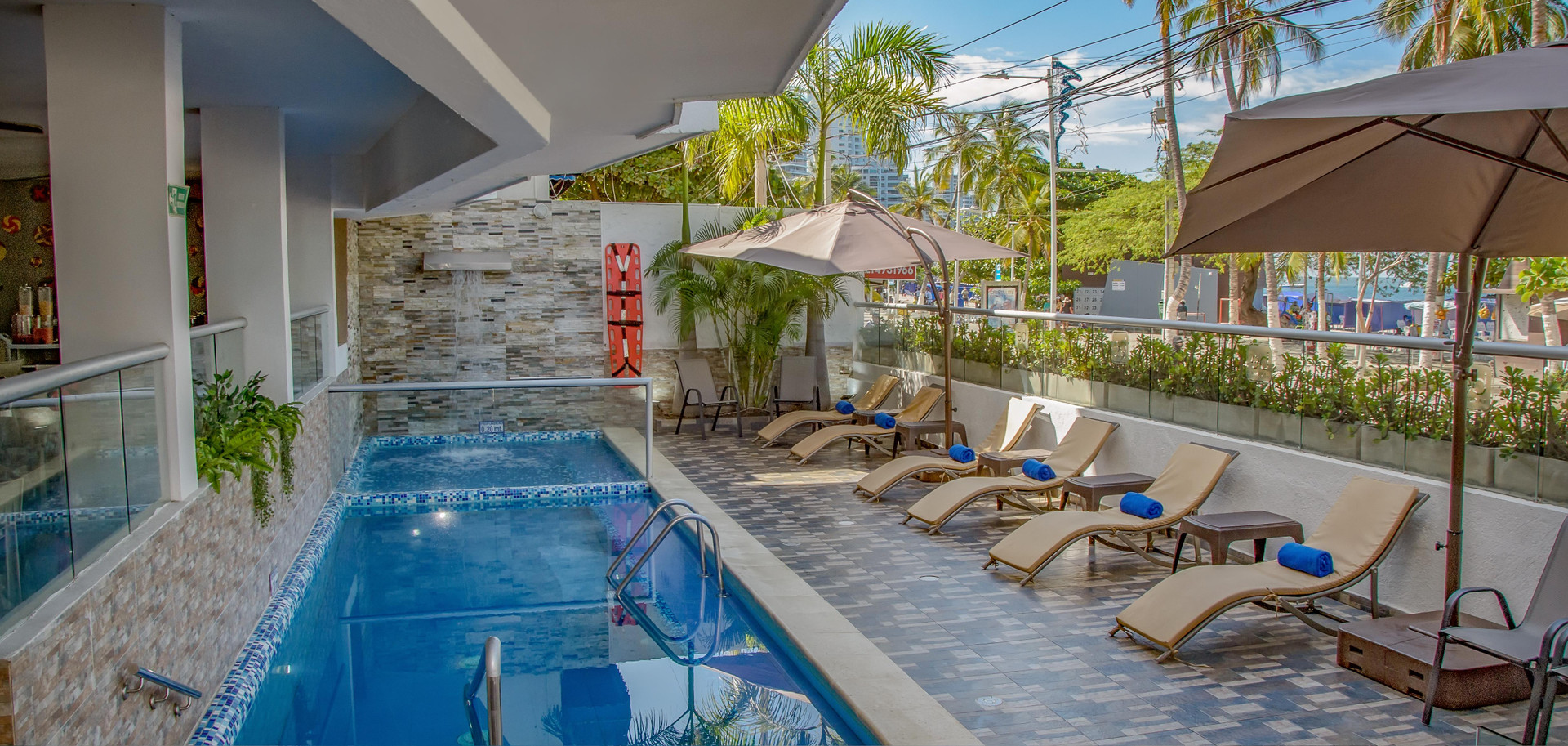 Vista Piscina Hotel be La Sierra