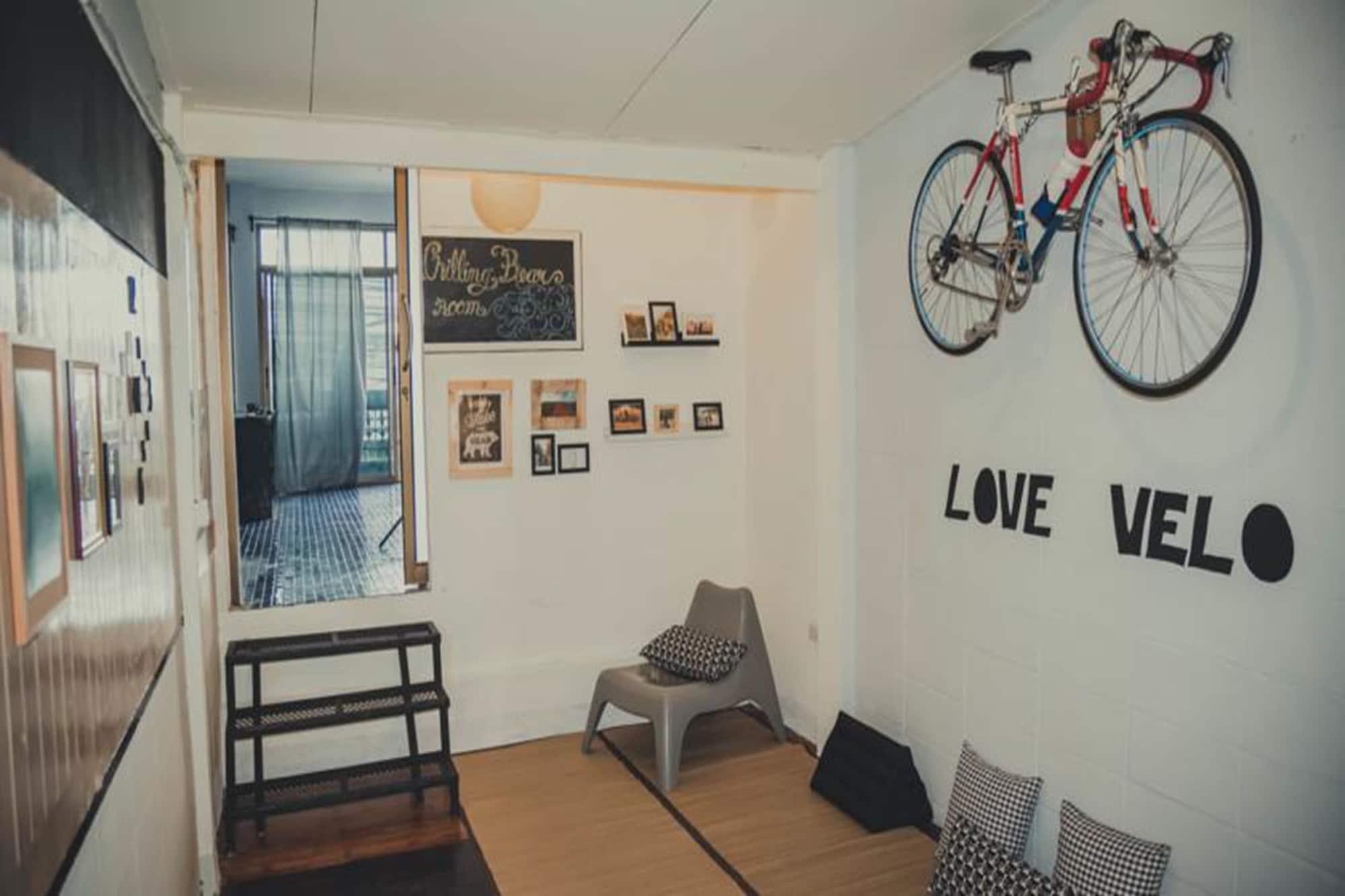 Comodidades del Alojamiento Spinning Bear Hostel