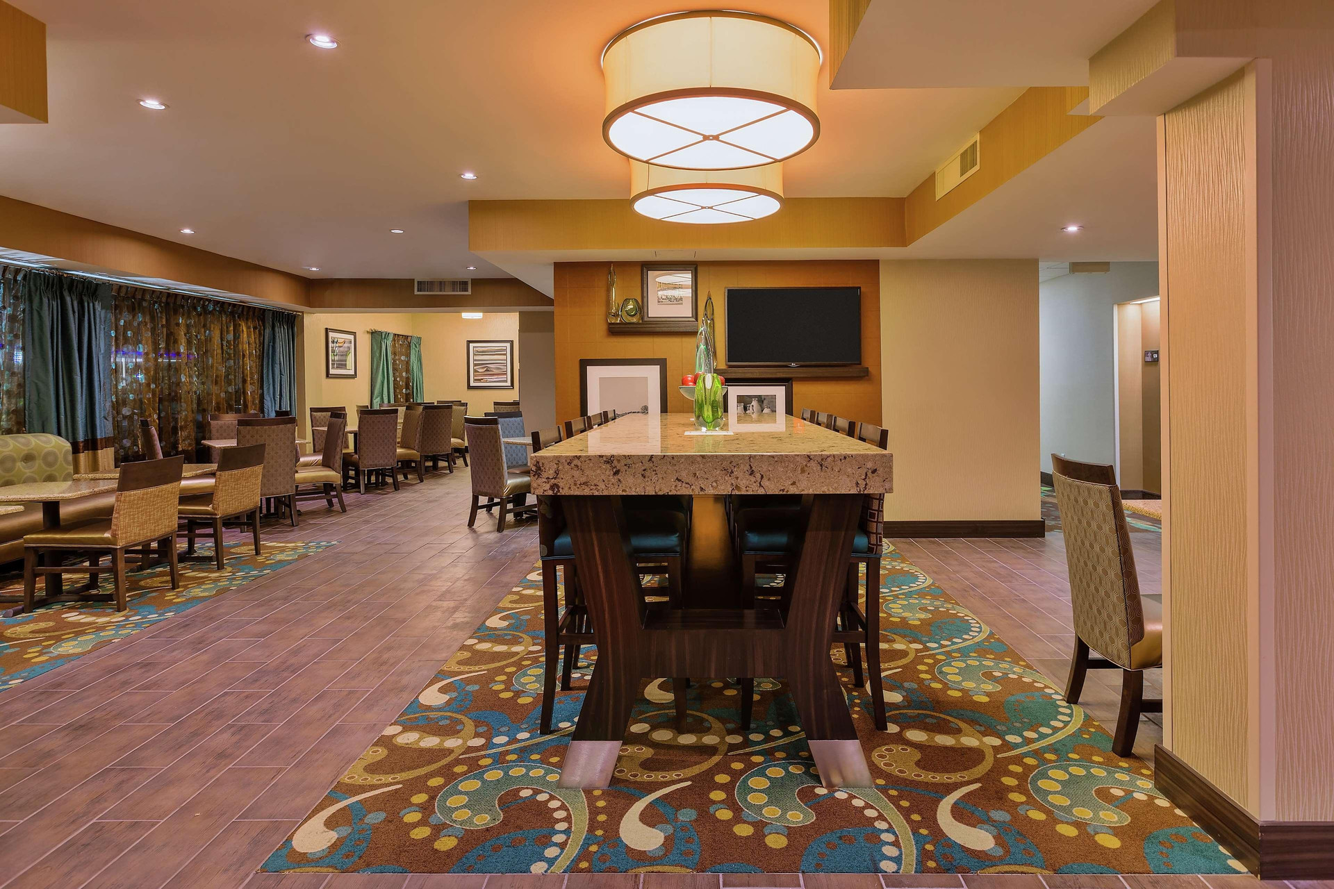Restaurant Spark by Hilton Bakersfield Central