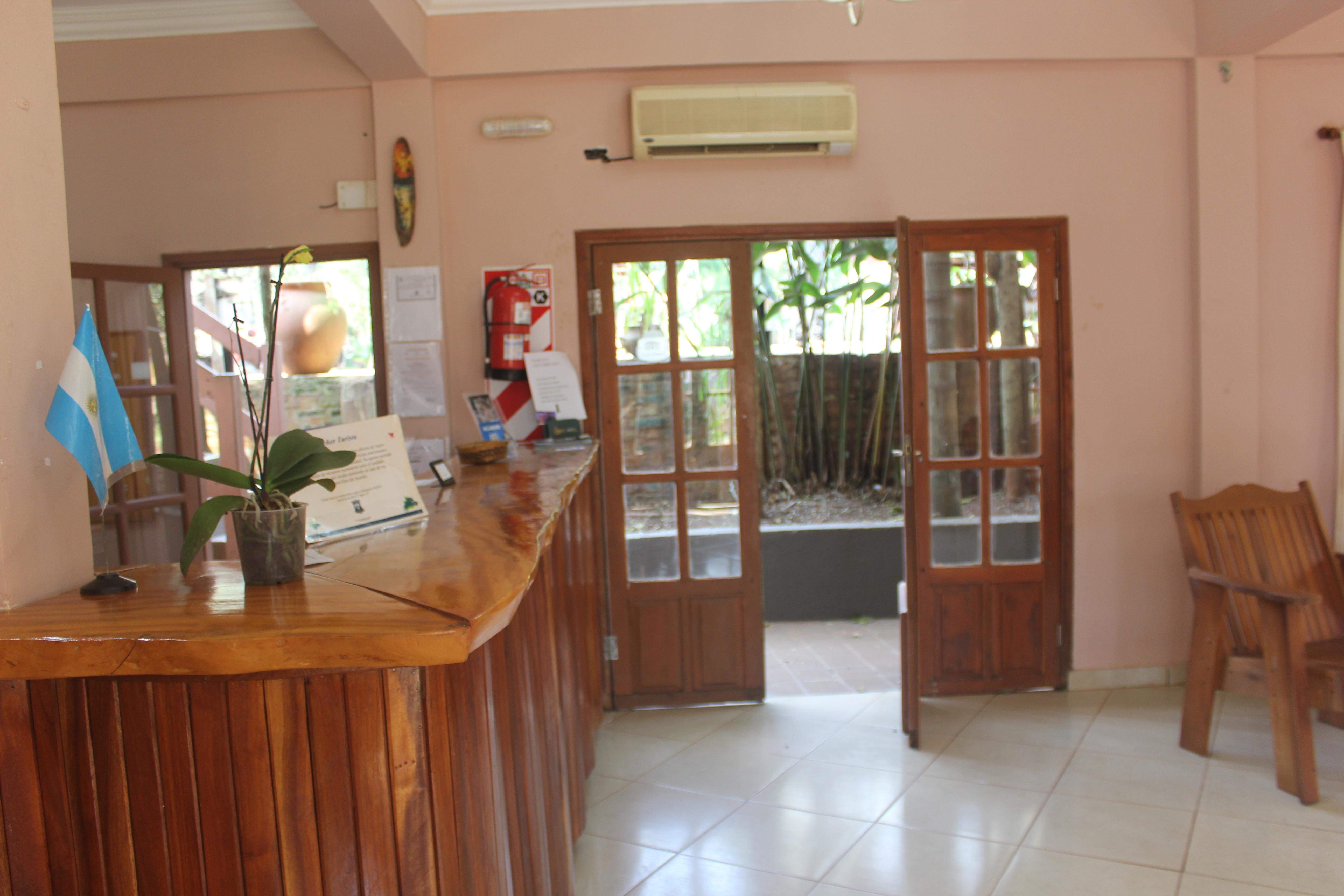 Vista Lobby Six Garden Lodge