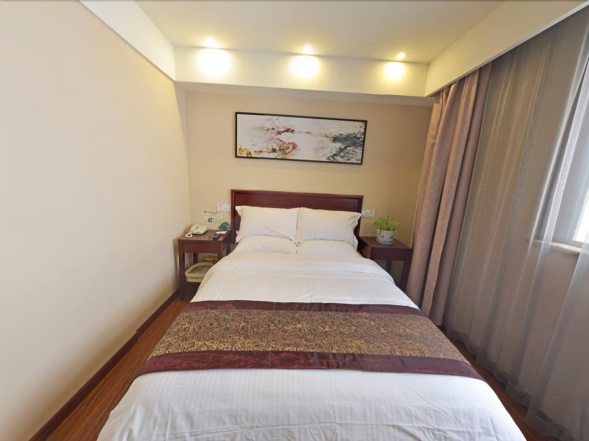 Habitación GreenTree Inn Changzhou Dinosaur Park Global Harbor Express Hotel