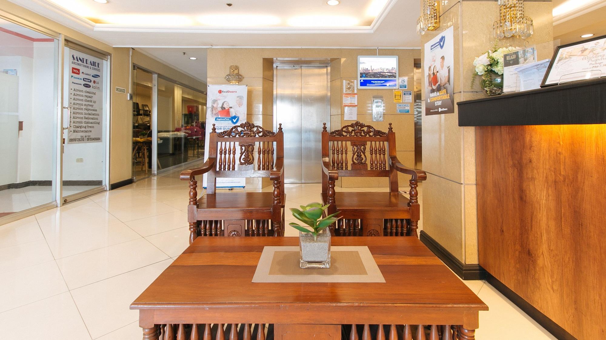 Varios RedDoorz Plus @ Project 6 Quezon City