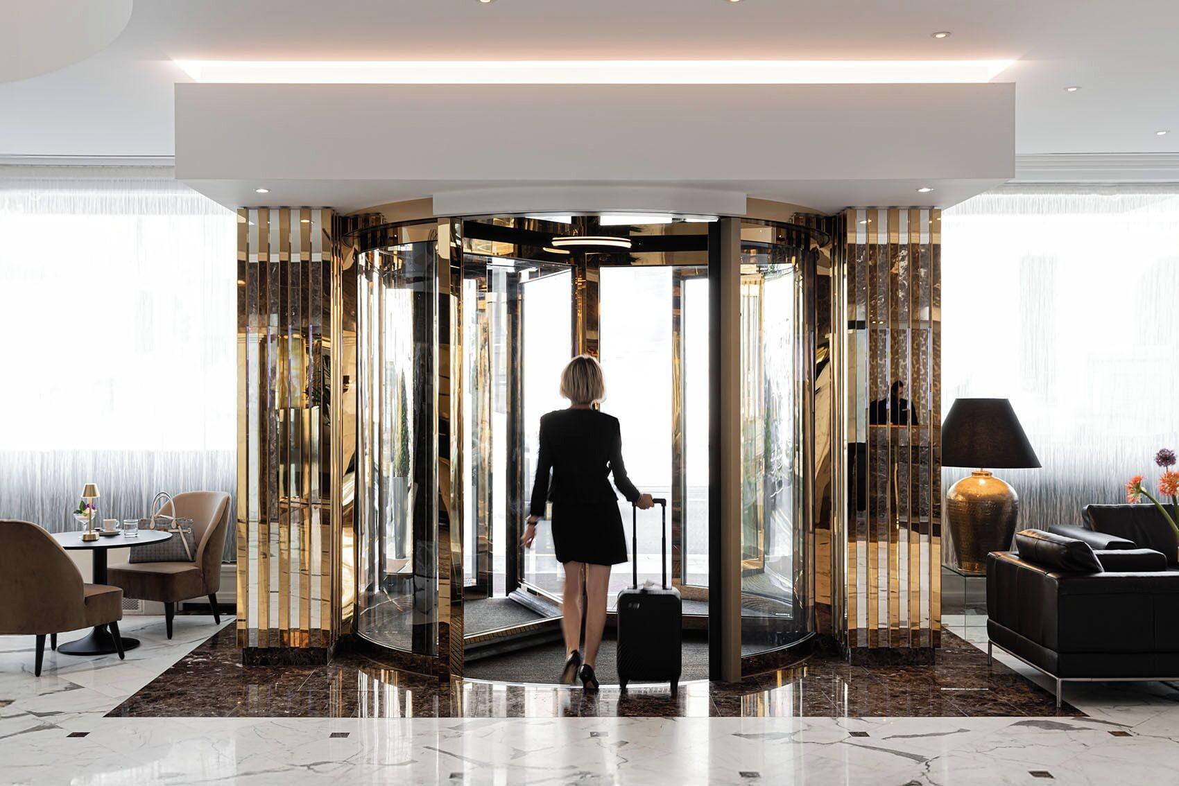 Vista Lobby Warwick Geneva