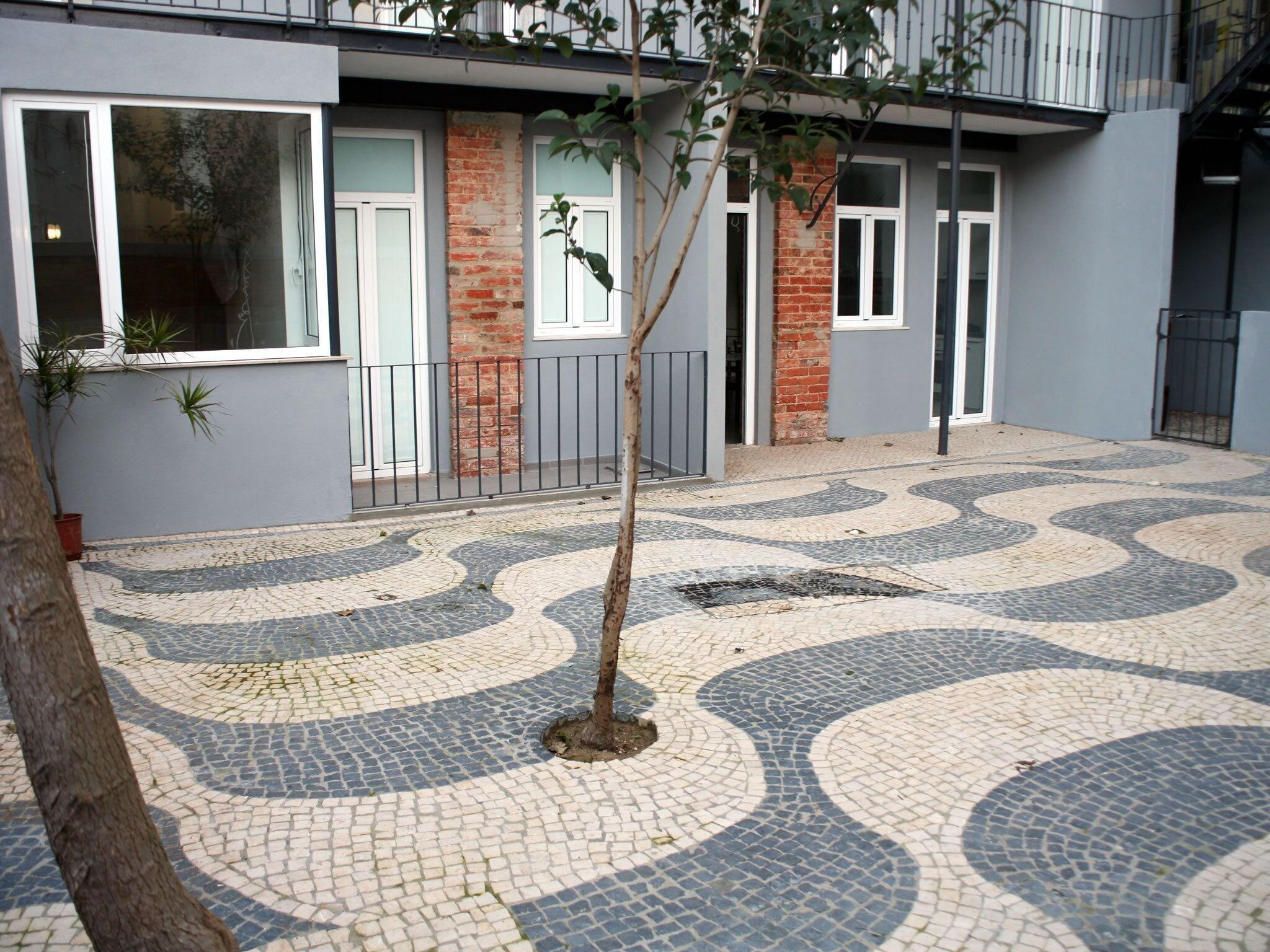 Varios Lisbon Style Guesthouse
