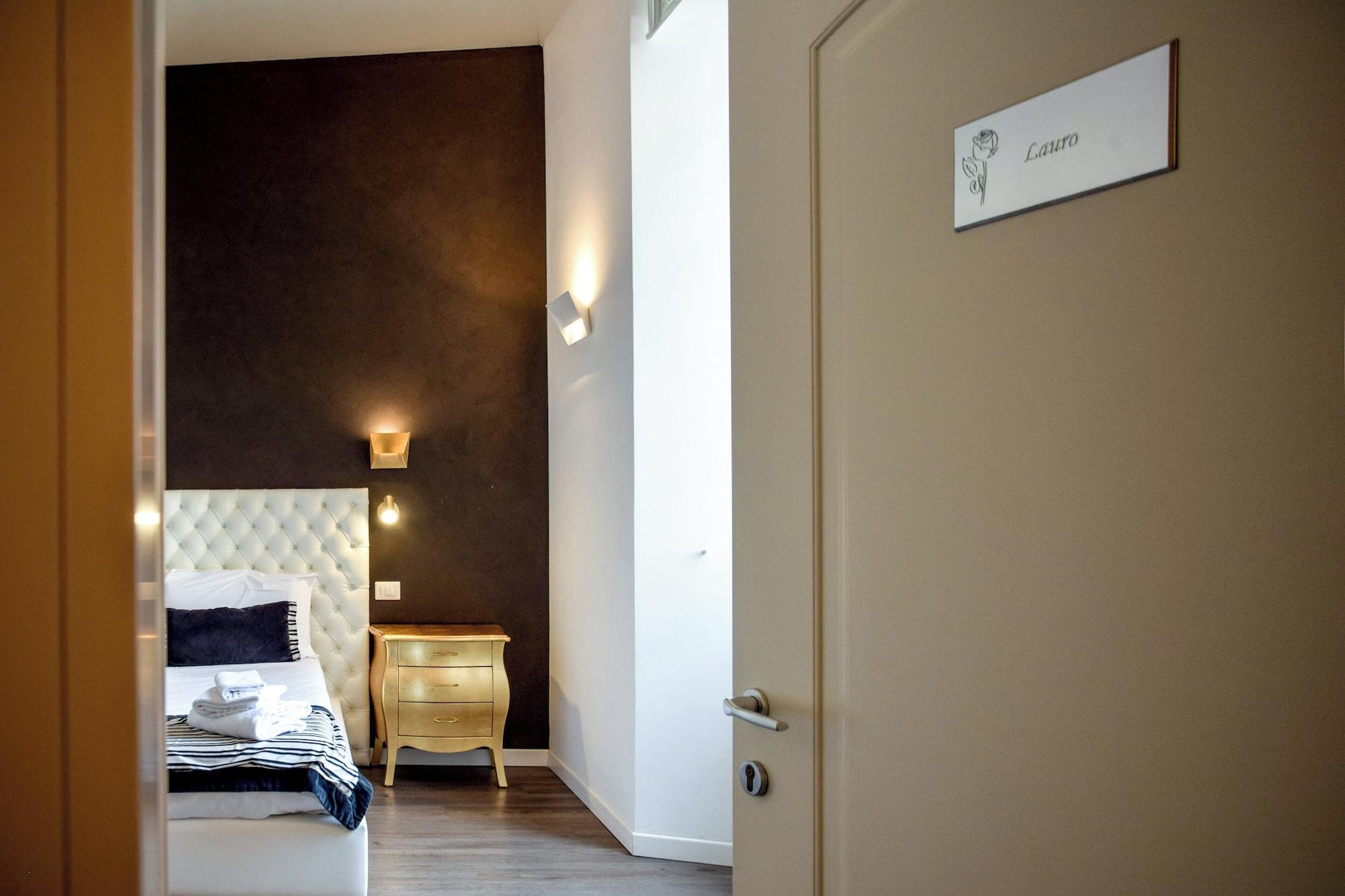 Varios Navona Secret Stay