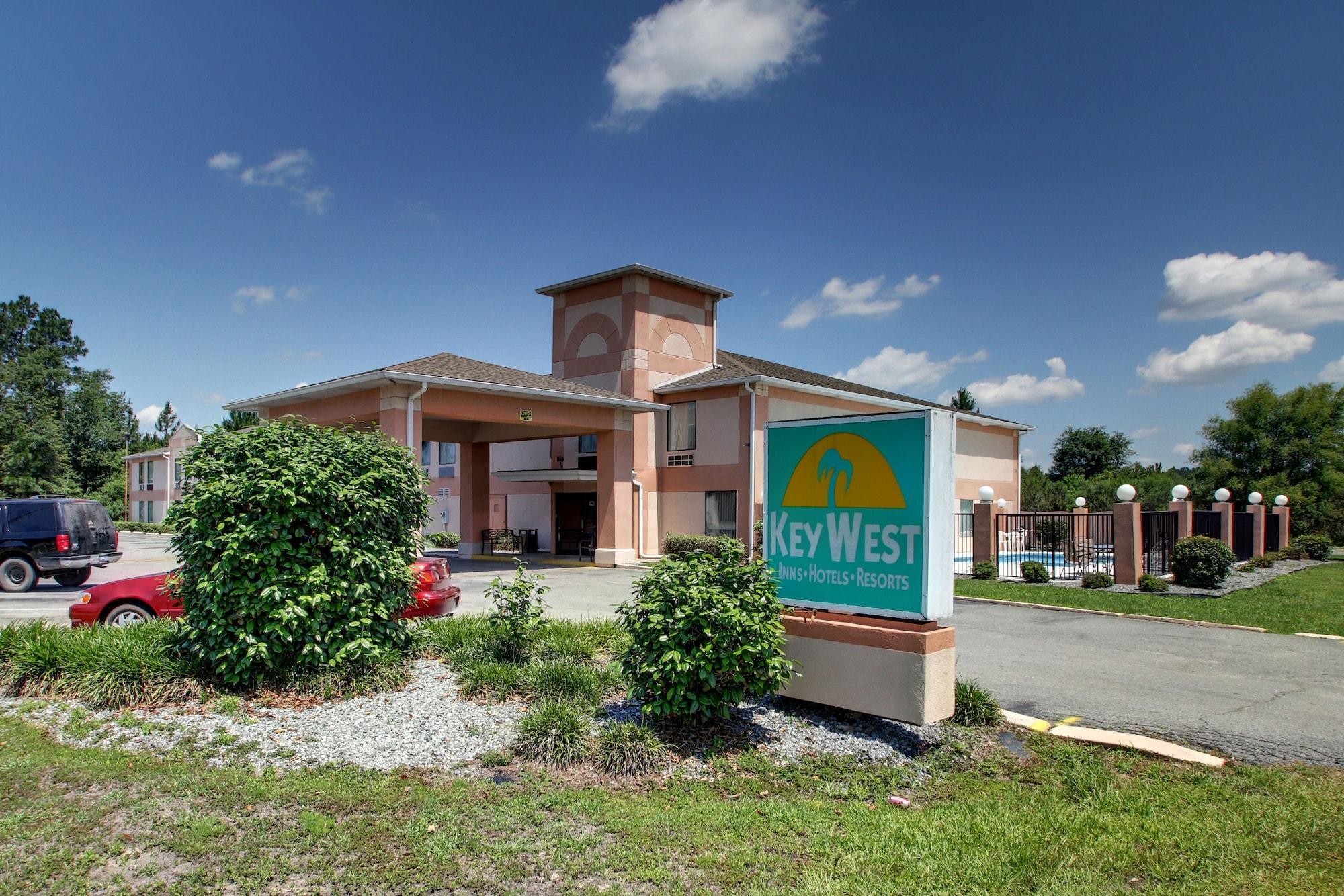 Vista Exterior Key West Inn Baxley