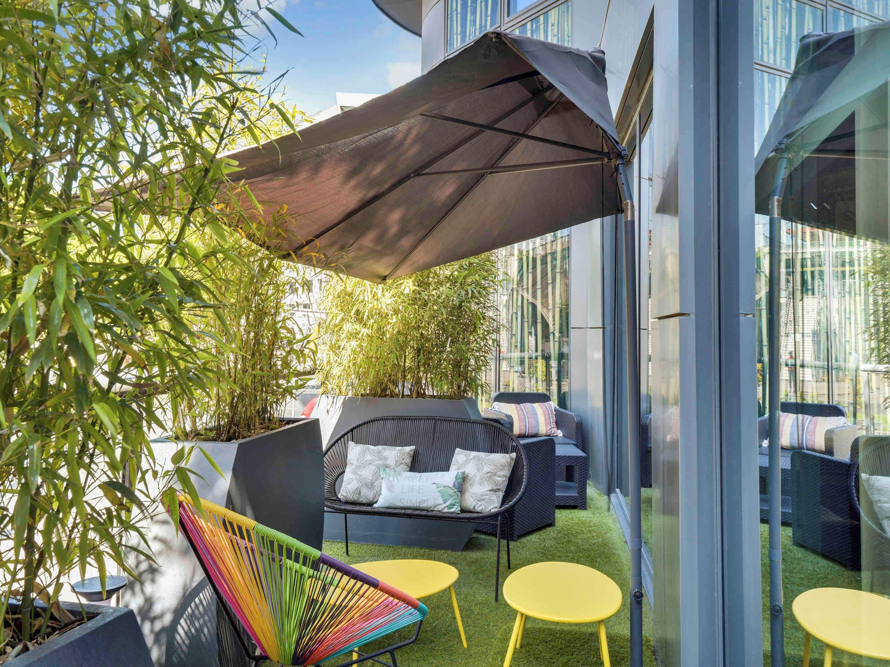 Bar/Salón Novotel Suites Paris Issy les Moulineaux