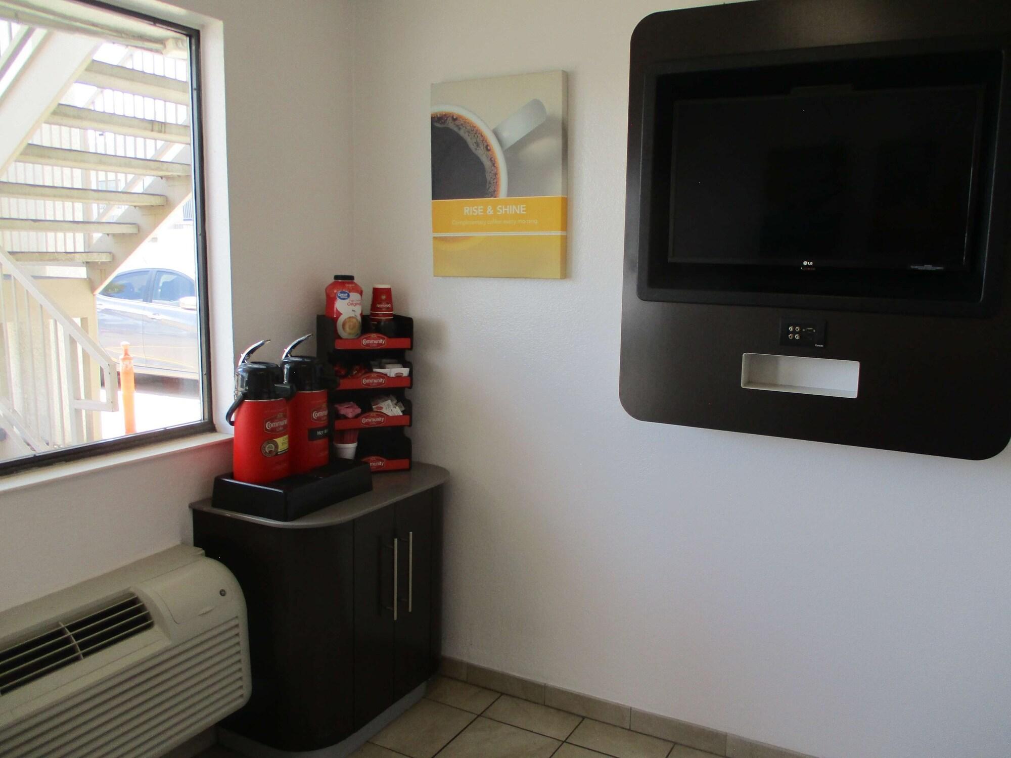 Bar/Salón Motel 6 Austin, TX - North Central