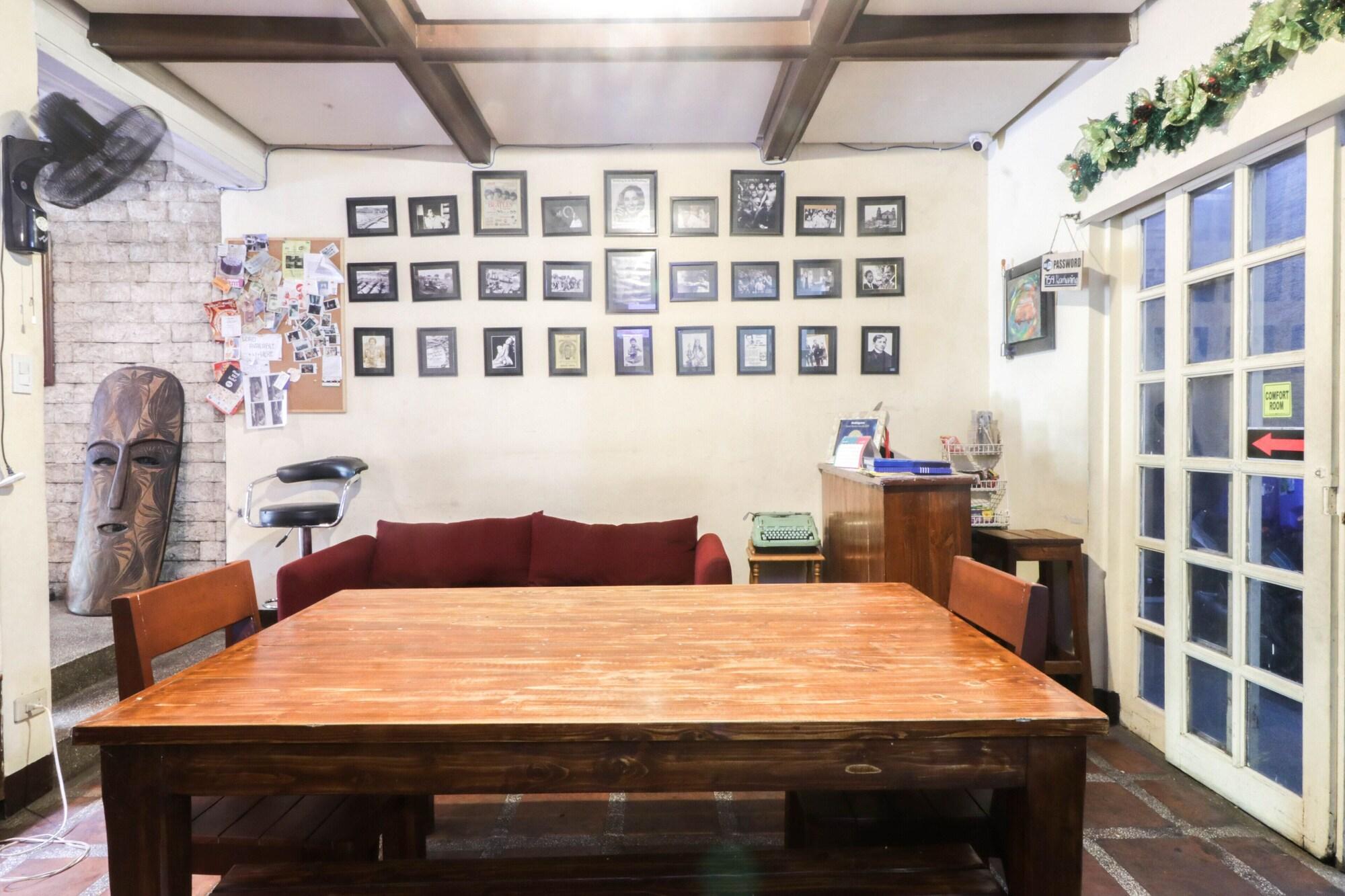 Vista Lobby Kamuning Hostel