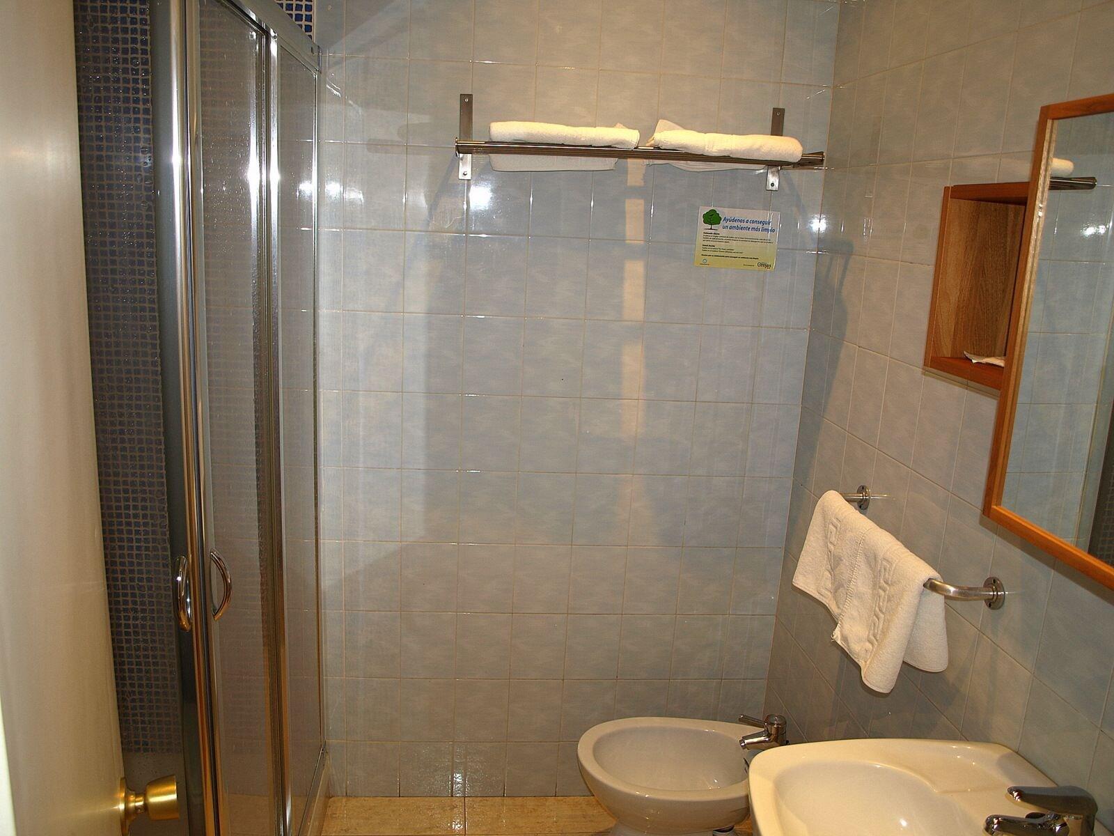 Equipamiento de Habitación Hostal Orejas