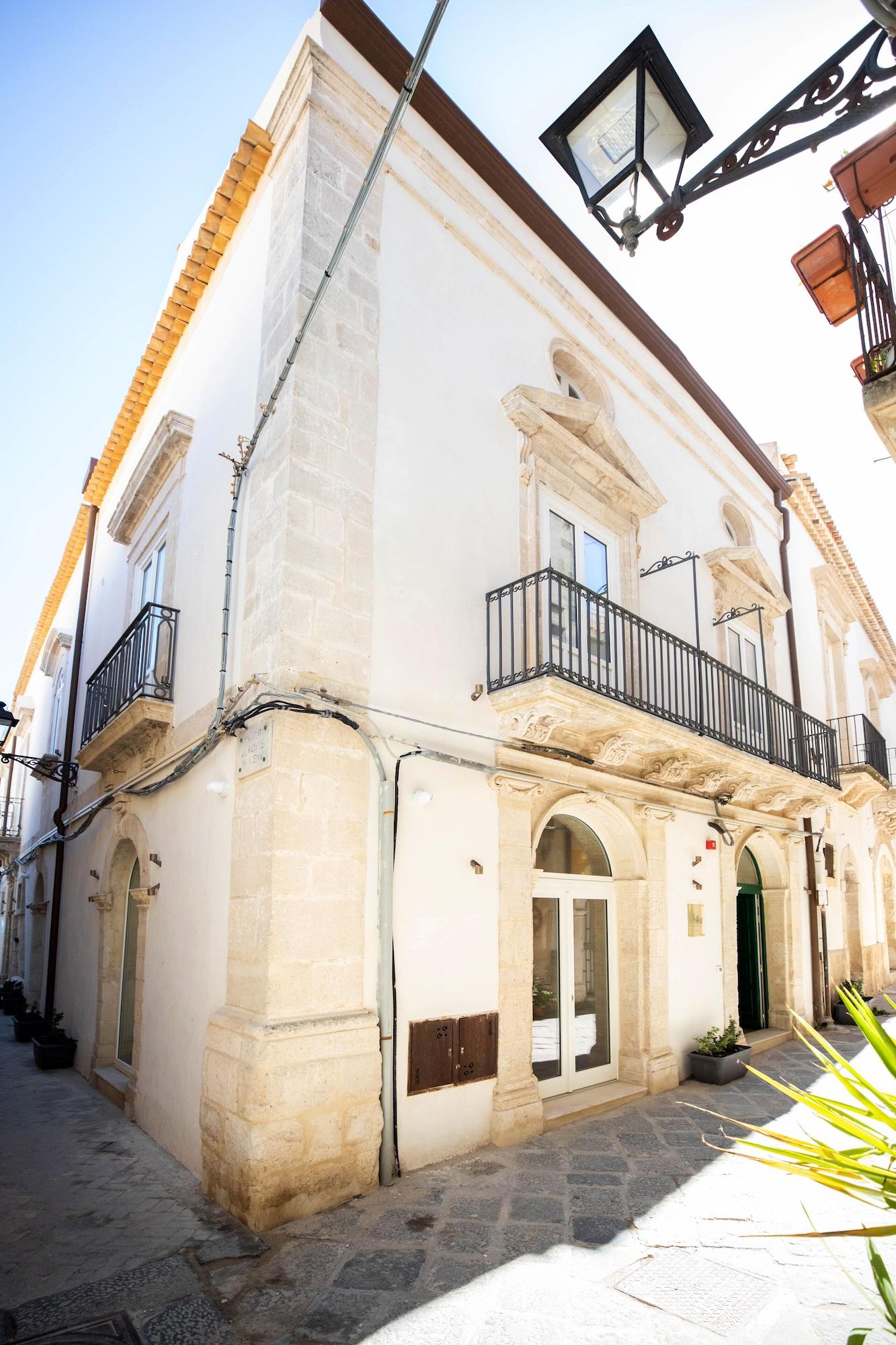 Vista Exterior Lanterne Magiche Ortigia Suites