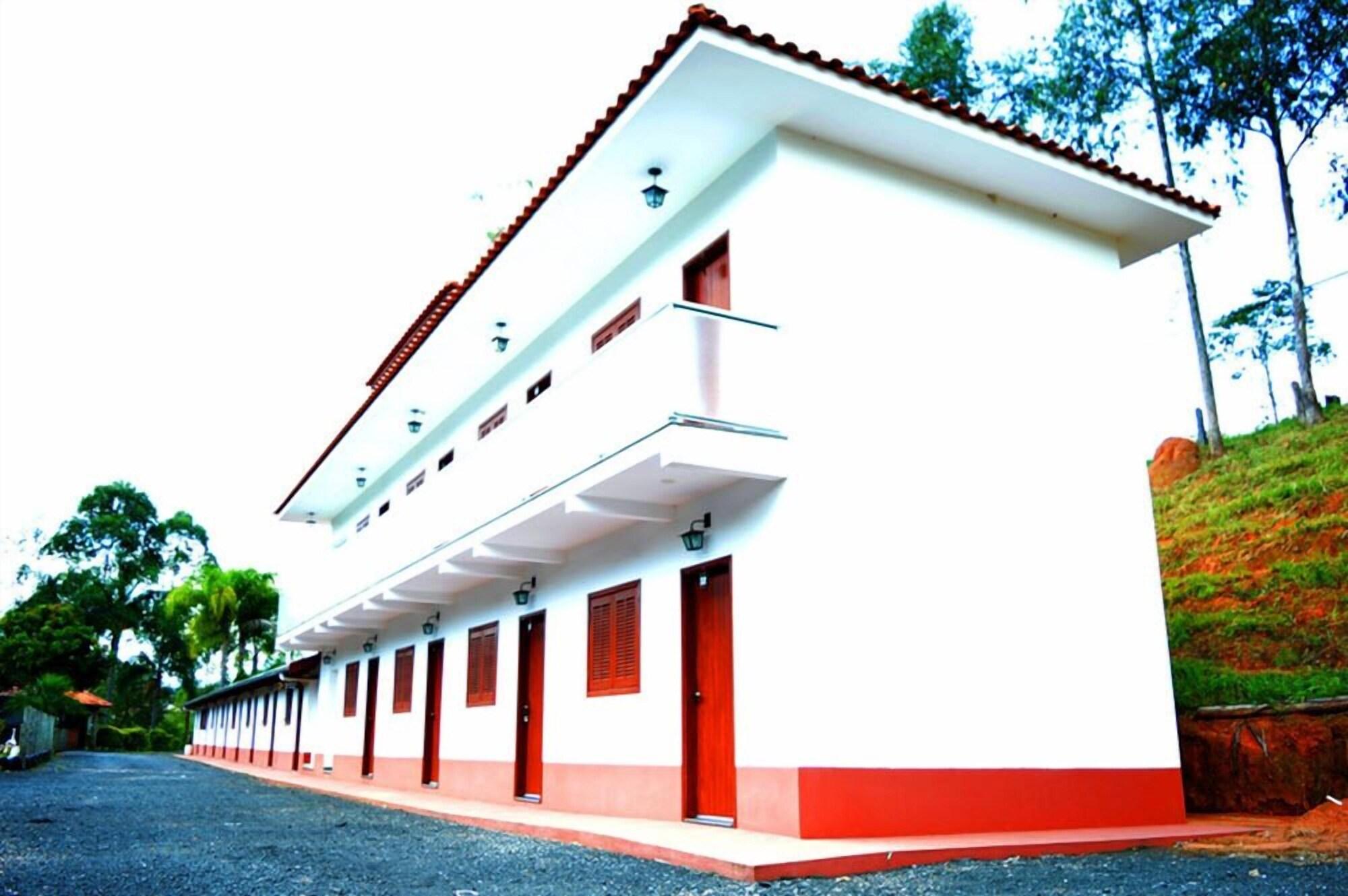 Vista Exterior Hotel Lindoia Rural