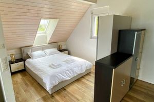 Alquiler Vacacional - The cozy house - 15 min to Zurich main station; Free parking; Fitness; Kitchen