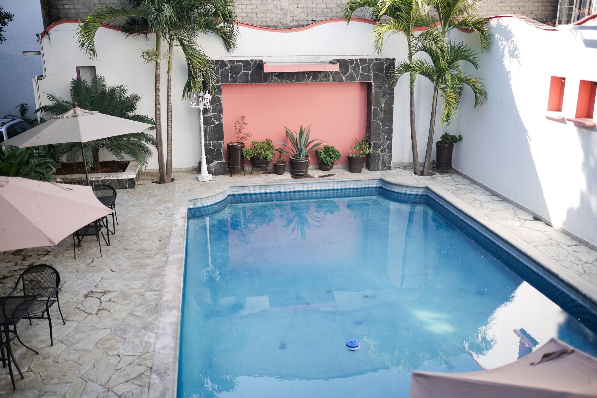 Vista Piscina HOTEL MARIA ISABEL DE IGUALA