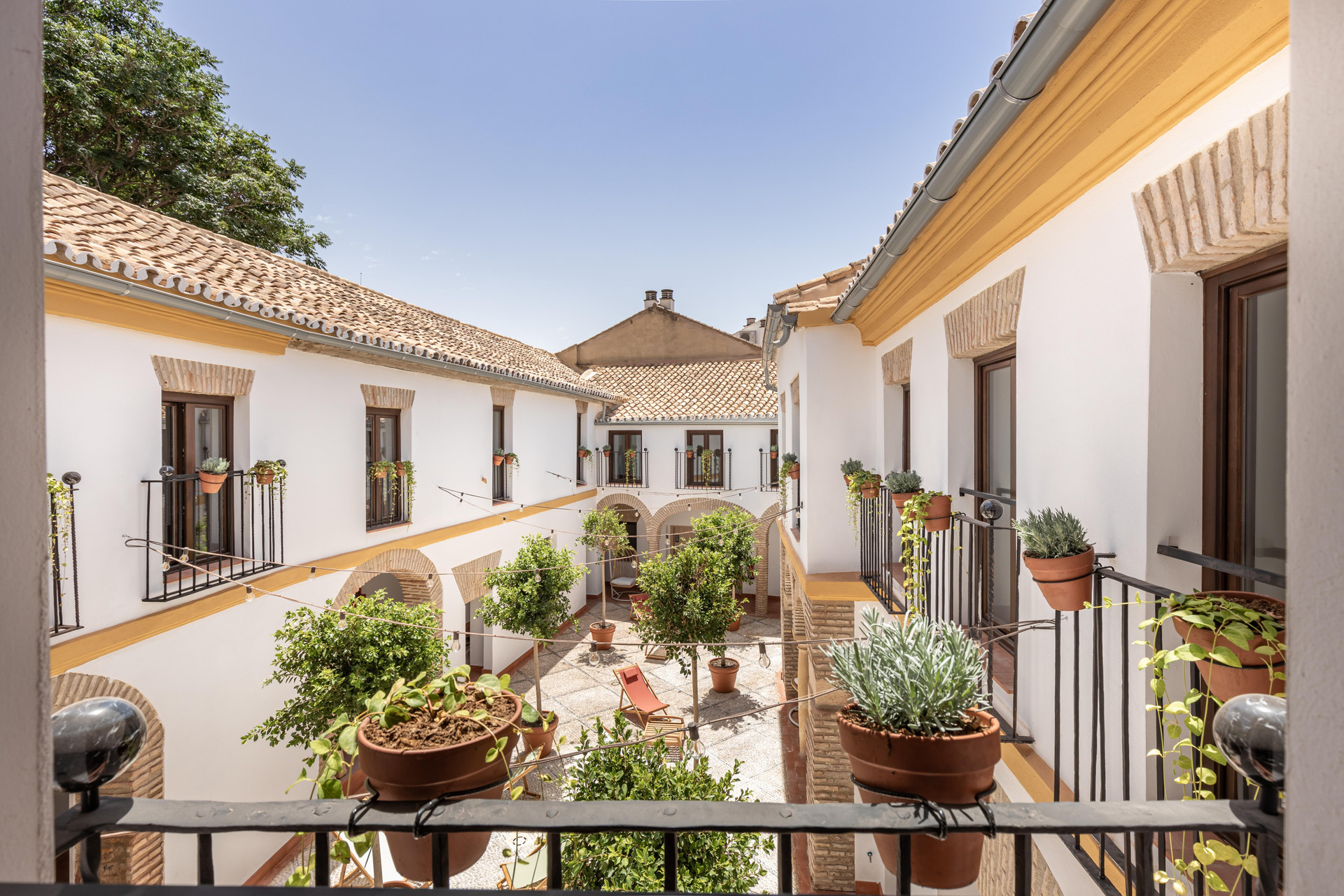 Vista Exterior Líbere Córdoba Patio Santa Marta