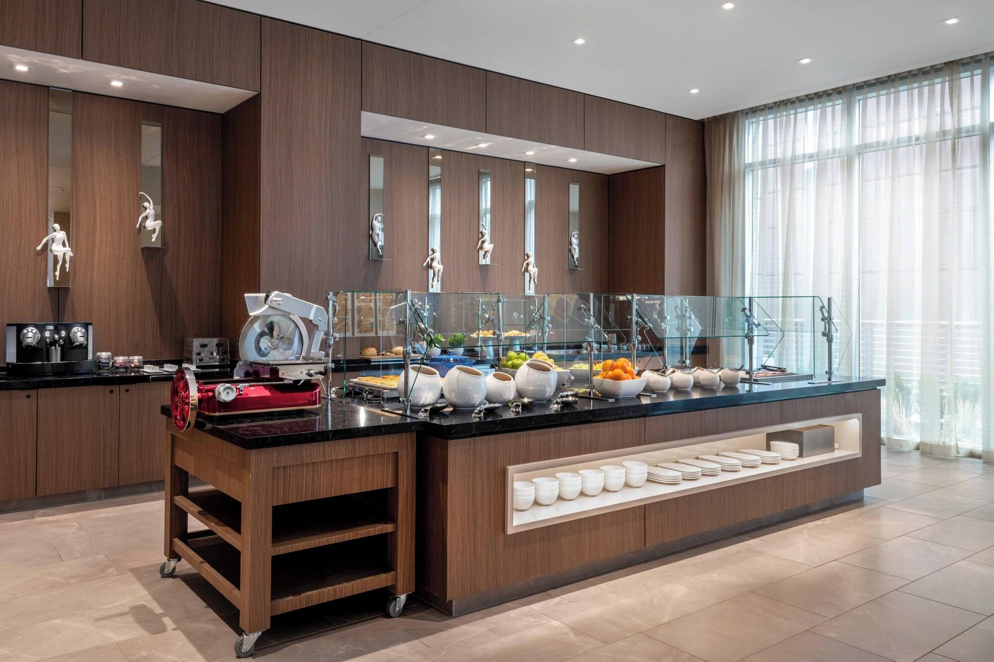 Restaurant AC Hotel by Marriott Atlanta Midtown