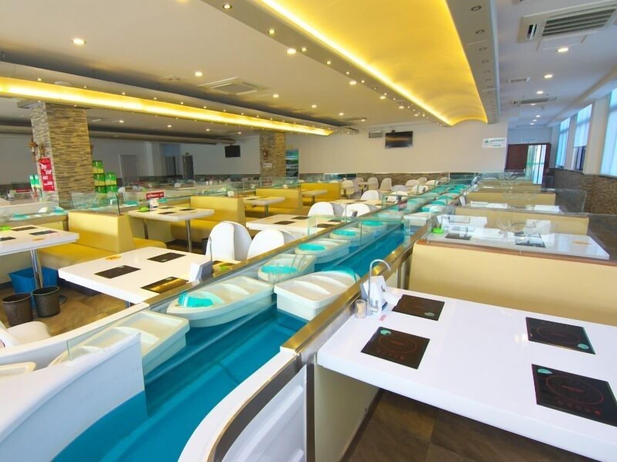 Restaurant GreenTree Inn ChangZhou East DongFang Road HengNai Logistics Park Express Hotel