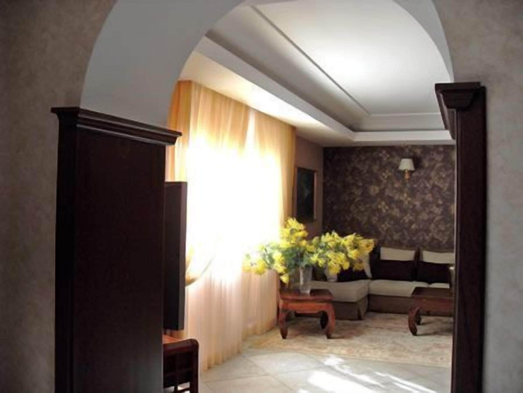 Vista Lobby Villa Maria