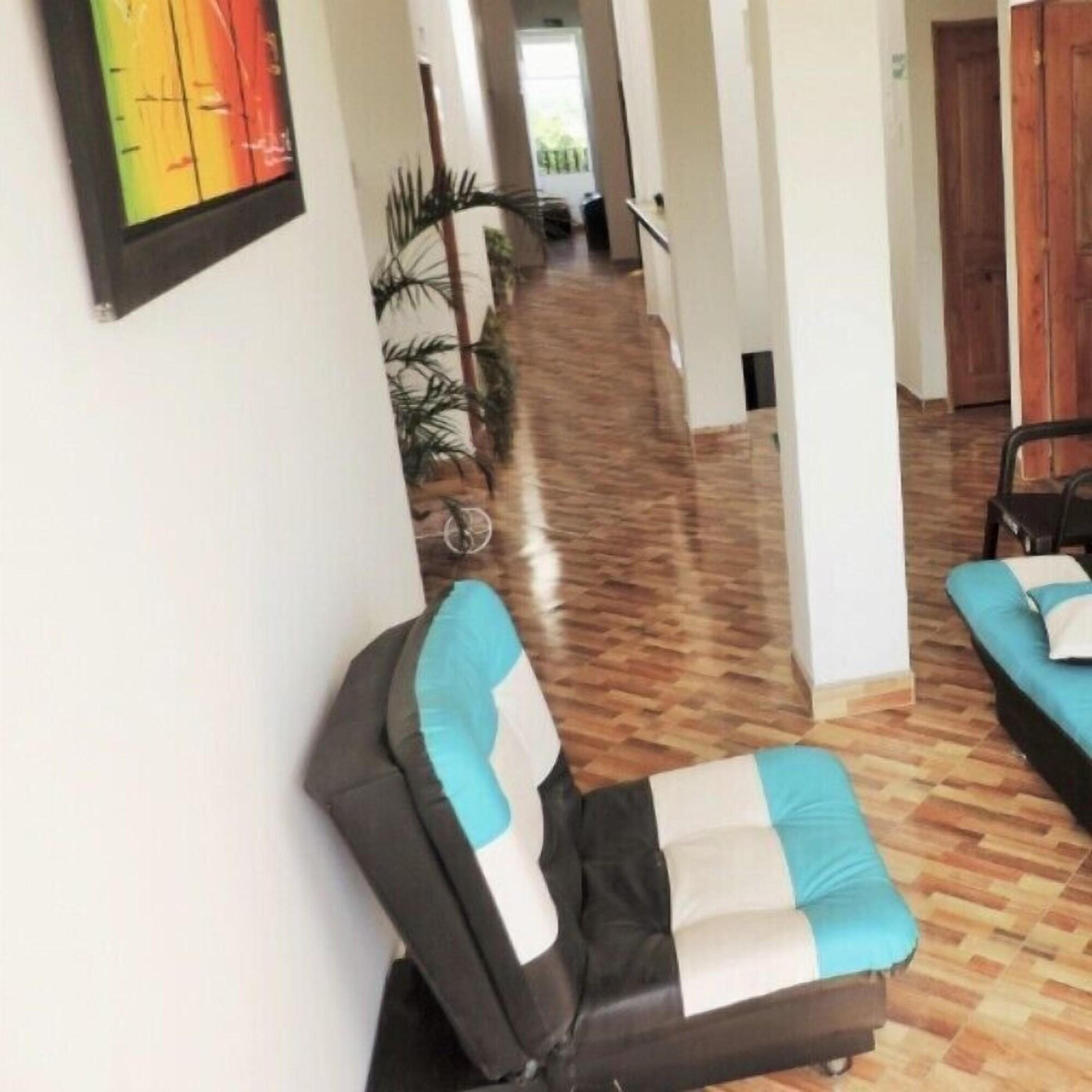Equipamiento de Habitación Casa Hotel Gechalon - Su Hogar
