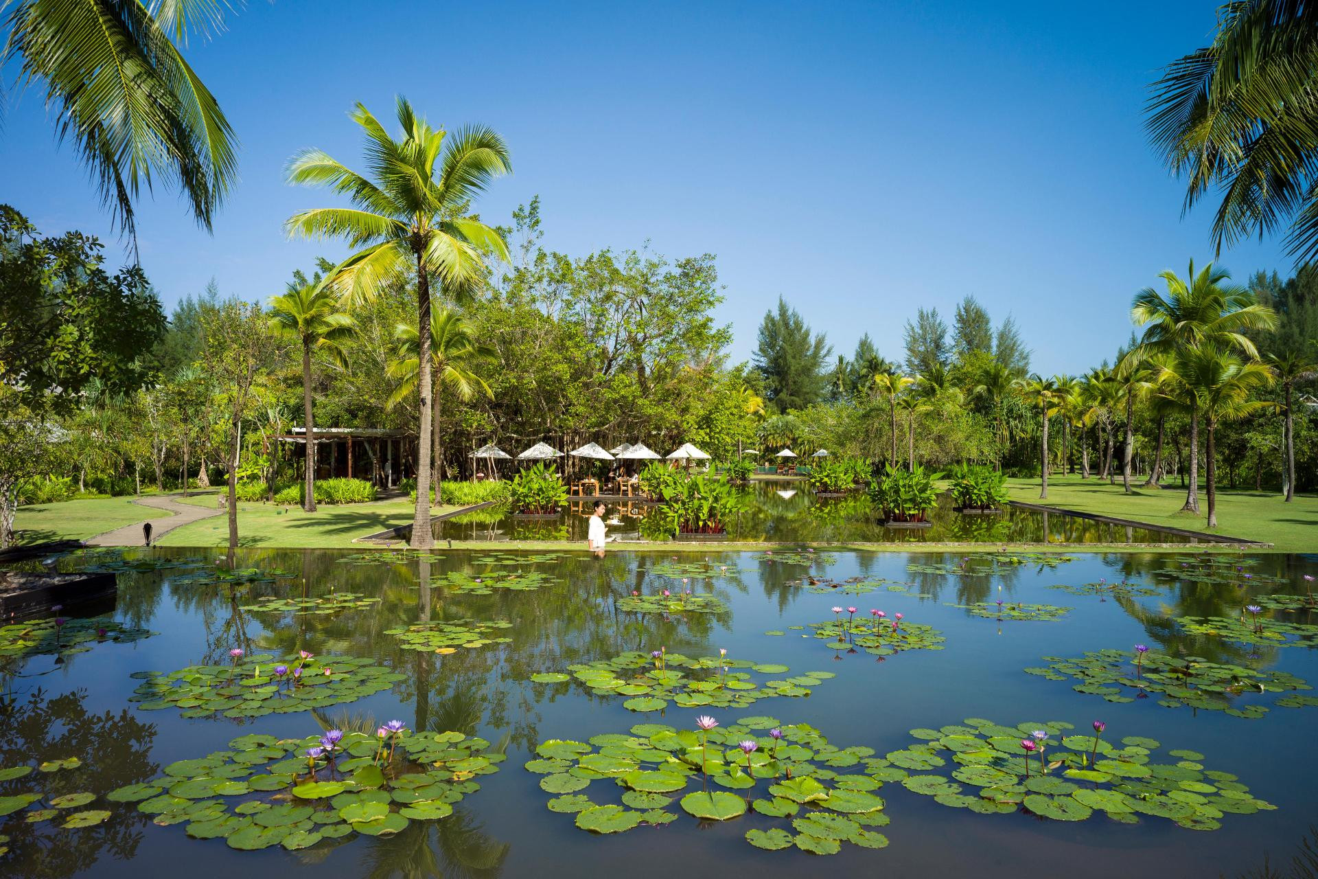Vista Exterior The Sarojin