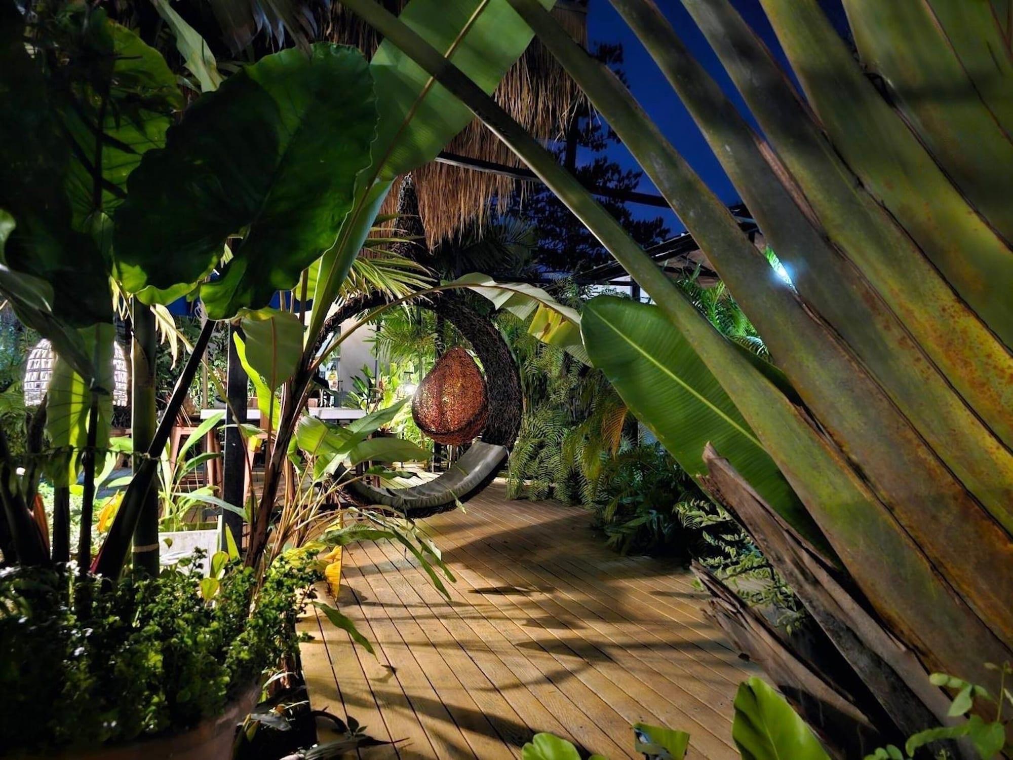 Restaurant Lespalm Taraburi Pool Villa