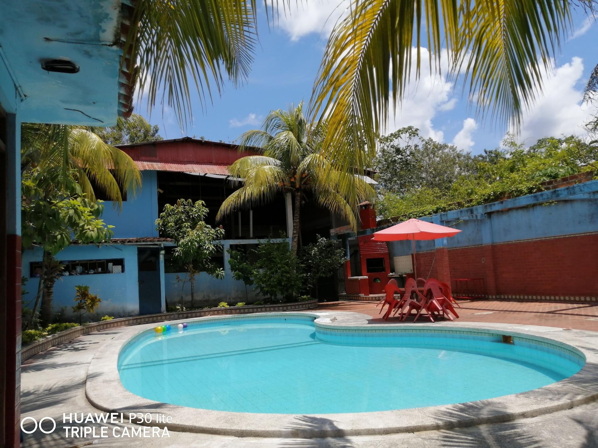 Vista Piscina Poseidon Guest House