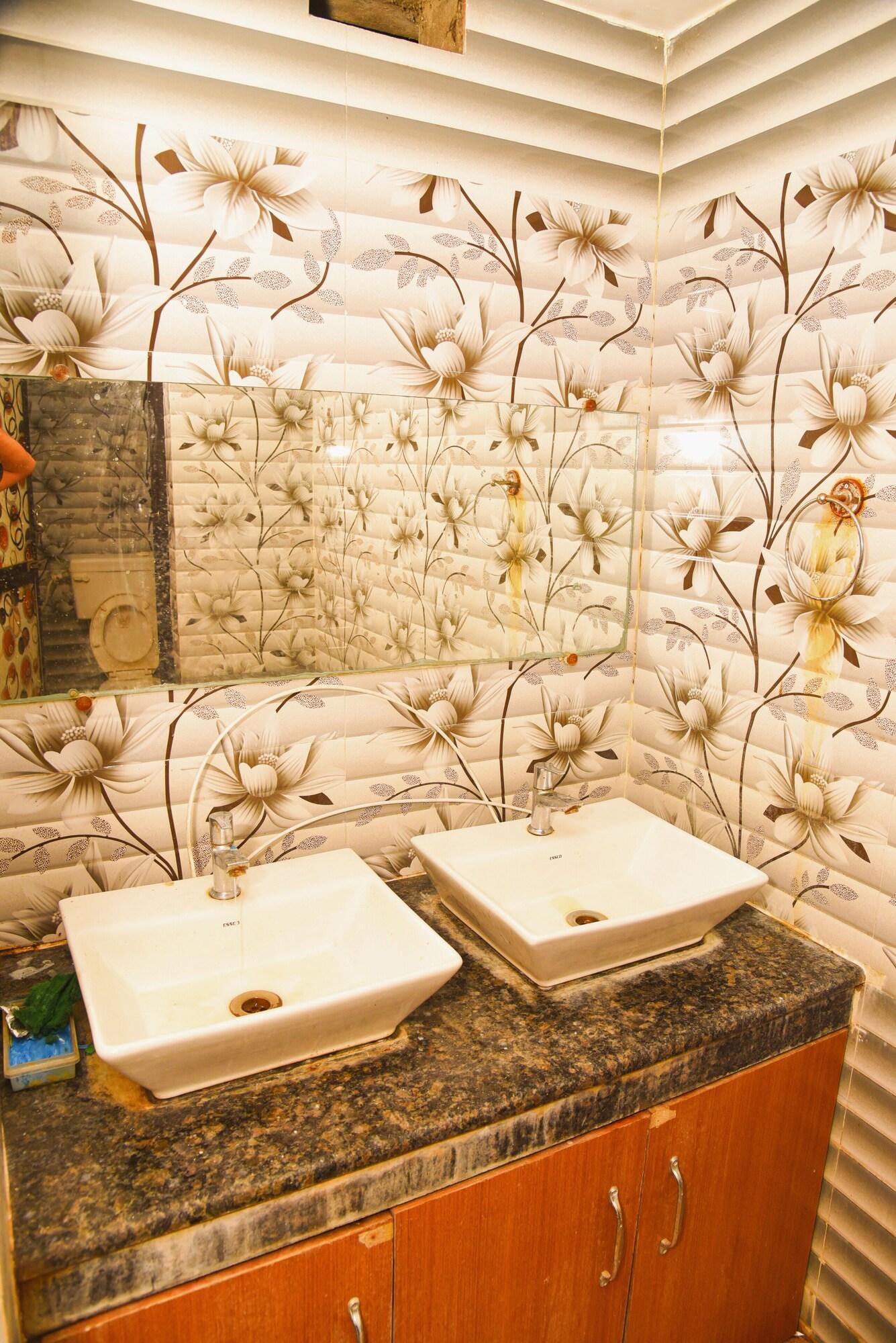 Equipamiento de Habitación Roxy Hotel - Near New Digha Beach