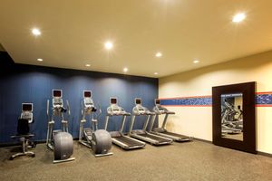 Alojamiento - Hampton Inn New York - LaGuardia Airport