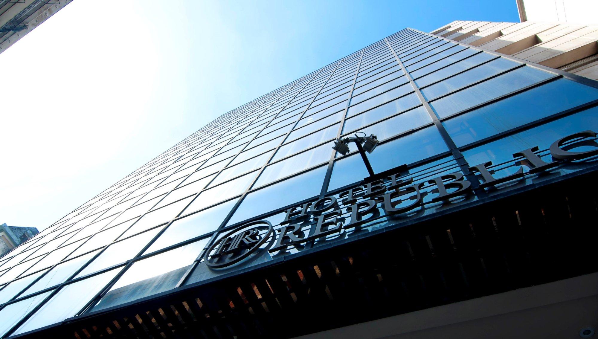 Vista Exterior Hotel República