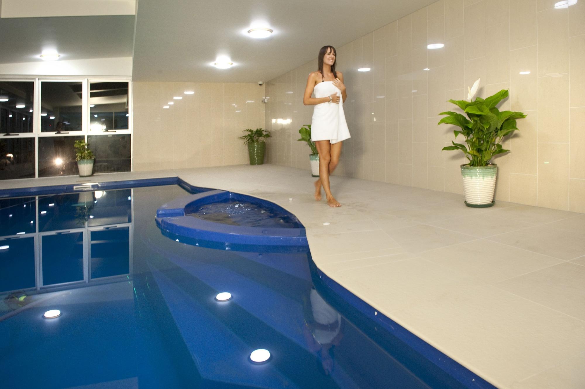 Vista Piscina CBD Luxury Accommodation