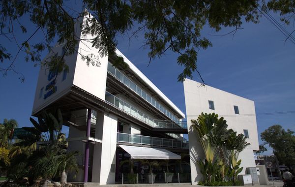 AM Hotel & Plaza - Hoteles 3 estrellas en Huatulco, Oaxaca