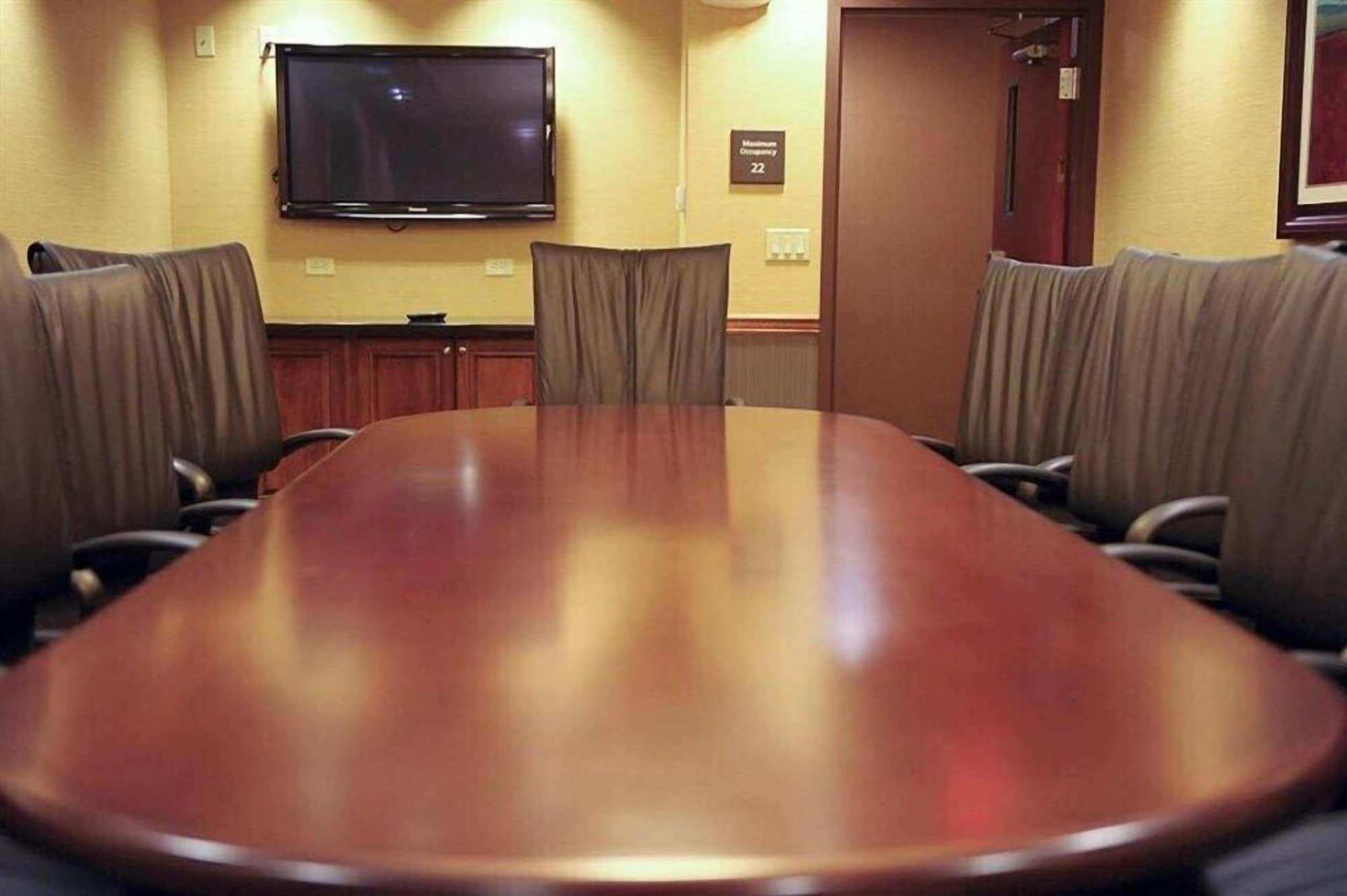 Sala de Reuniones Hampton Inn & Suites Craig